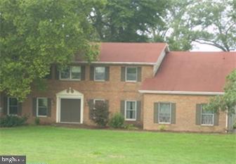 Large 2-story colonial home featuring (5) bedrooms, (3) baths, (2) car attached garage, Horse Barn with 4 stalls, fenced pasture, storage shed, spacious yards and mature shade tress and shrubs. Property does need a lot of cosmetic TLC, so bring your design/decoration ideas!
This property is going to auction 8 /17/ 23 at 6:00pm and is being sold with reserve. LISTED PRICE IS ONLY A SUGGESTED OPENING BID, AND IS NOT INDICATIVE OF THE FINAL SALES PRICE WHICH WILL BE BY SELLER CONFIRMATION DAY OF AUCTION. Terms: Down payment of $35,000 required day of auction. Settlement on or before October 31st, 2023. Transfer taxes to be paid by buyer. Real Estate taxes shall be prorated.