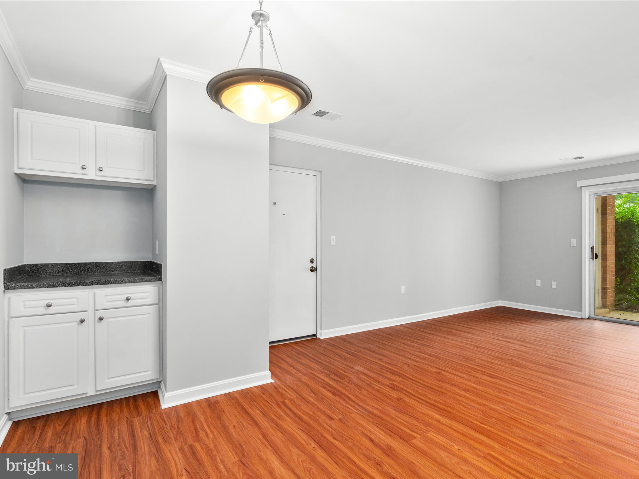 FLOWER HILL - Residential