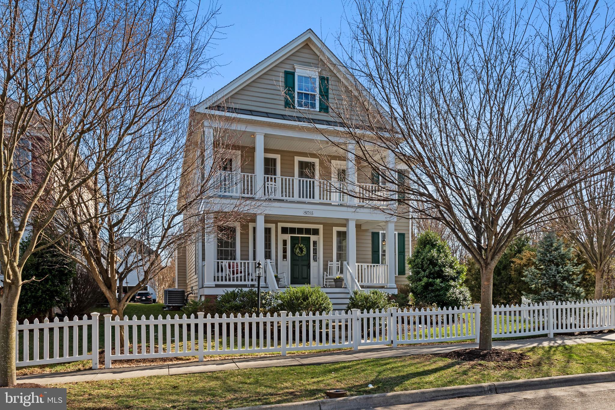 SOUTH RIDING - Residential