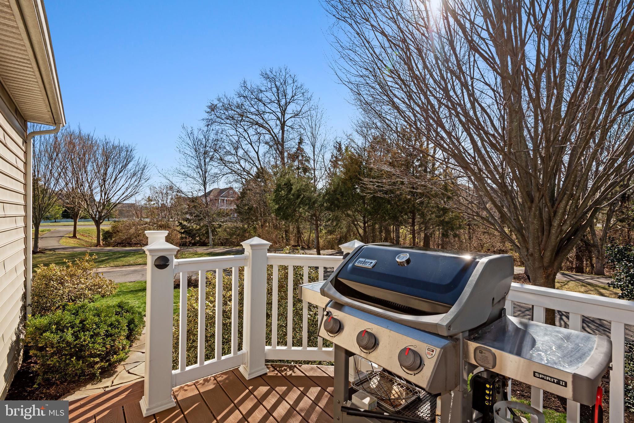 SOUTH RIDING - Residential