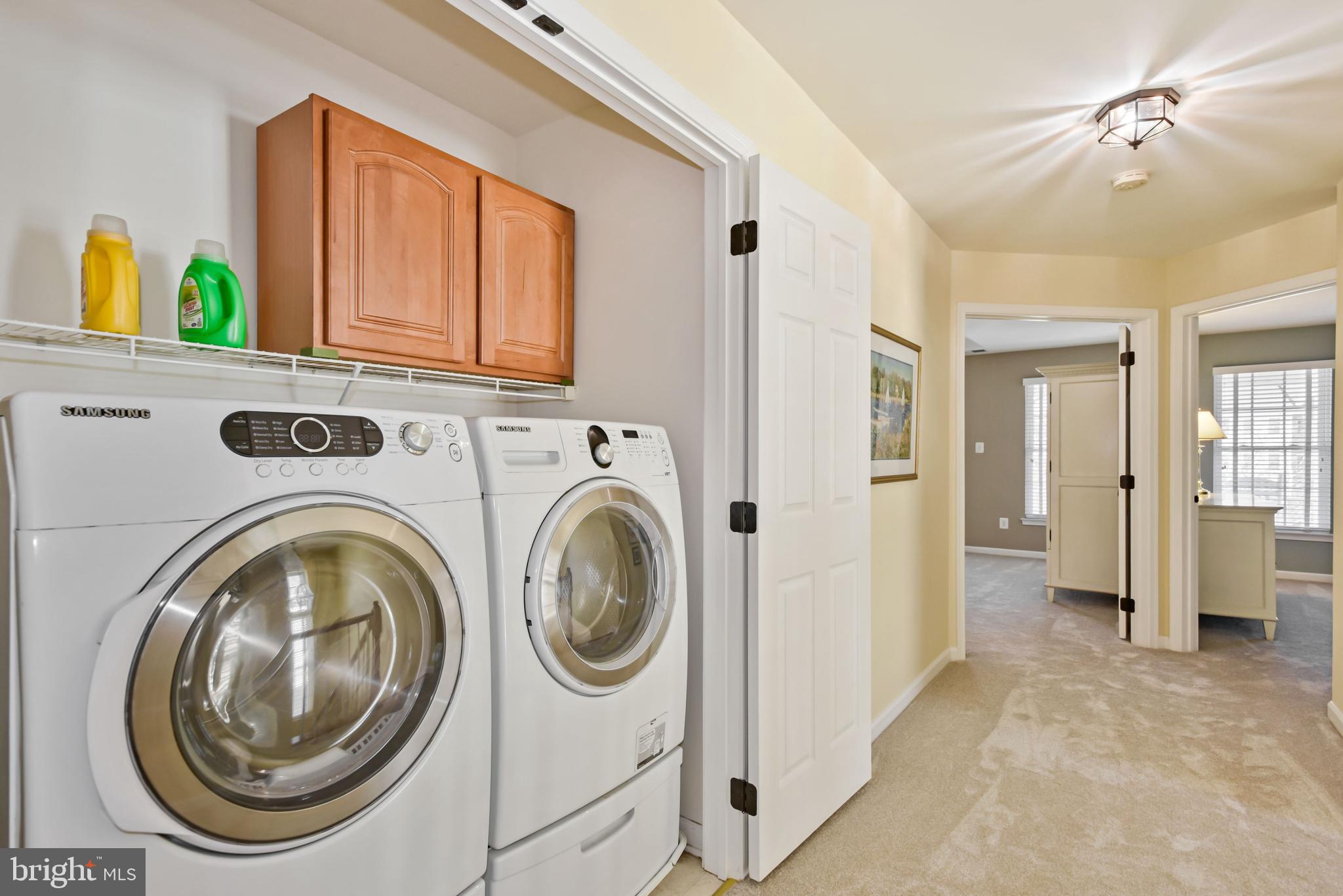 SOUTH RIDING - Residential