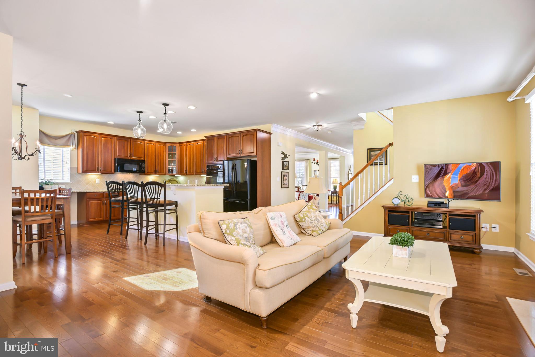 SOUTH RIDING - Residential