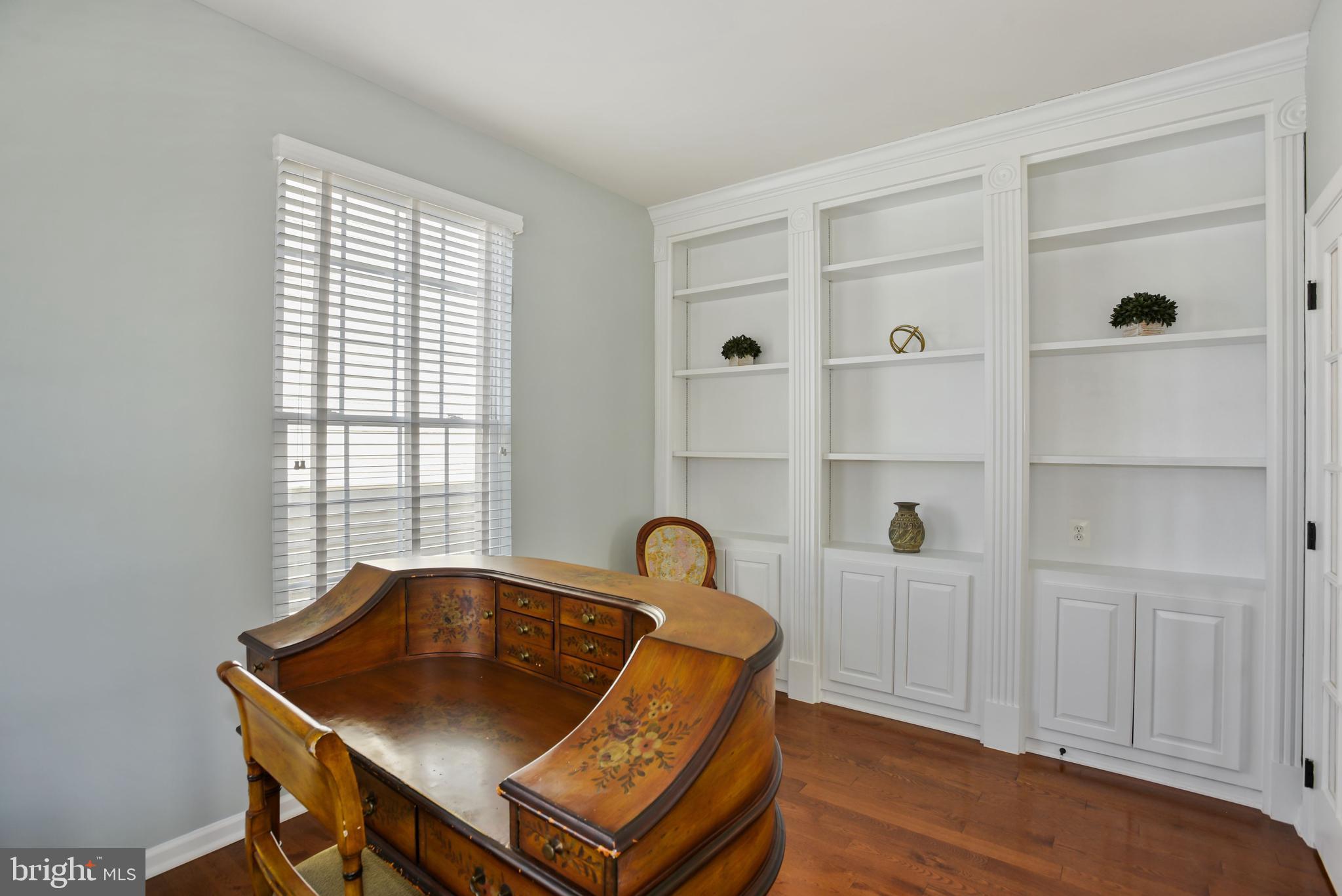 SOUTH RIDING - Residential