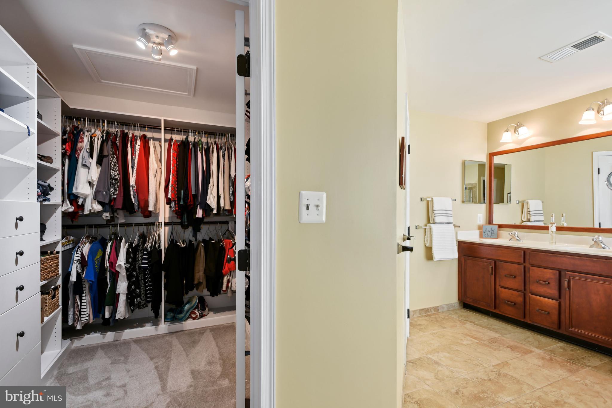 SOUTH RIDING - Residential