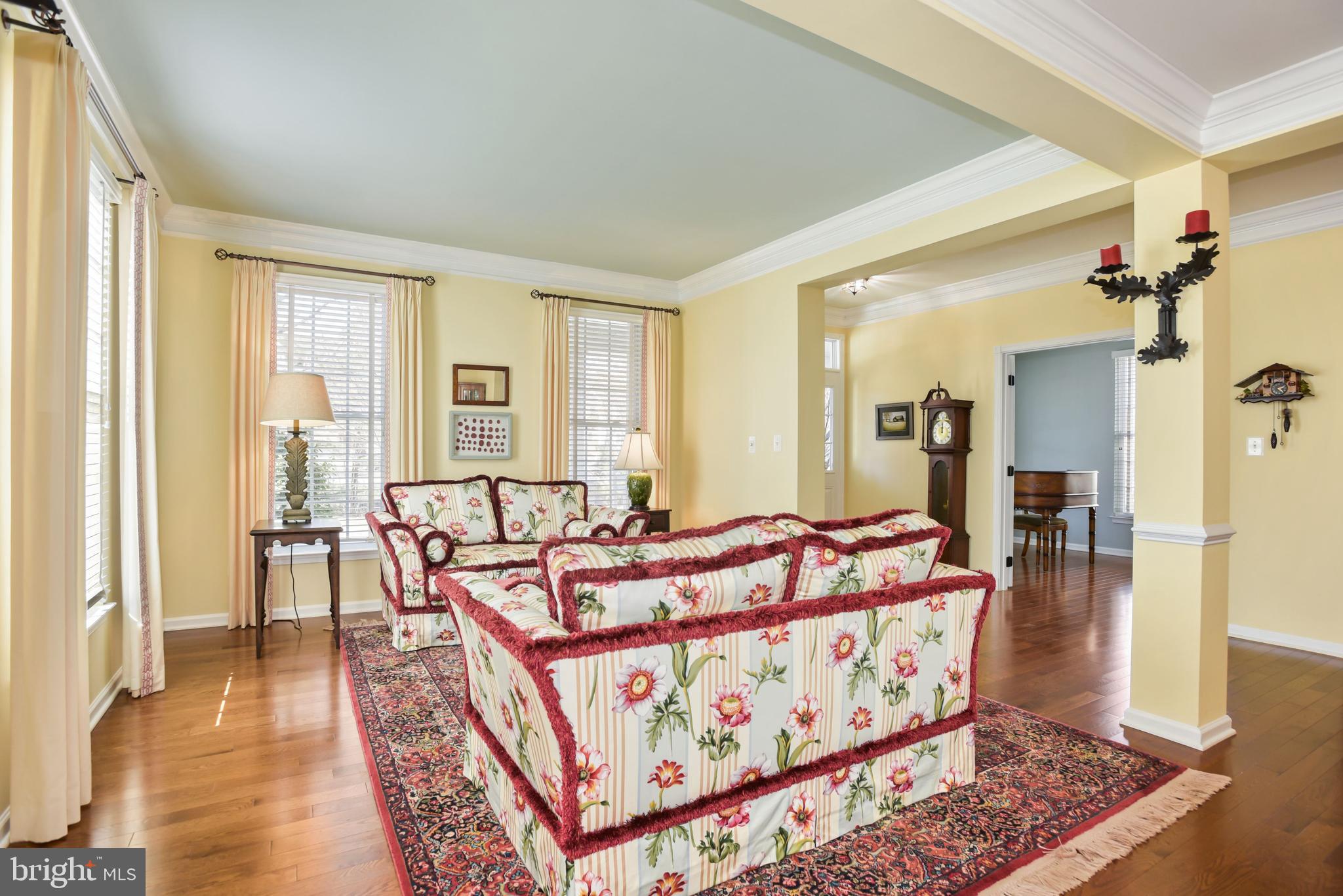 SOUTH RIDING - Residential