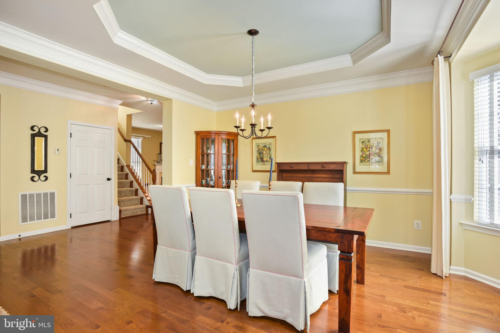 SOUTH RIDING - Residential