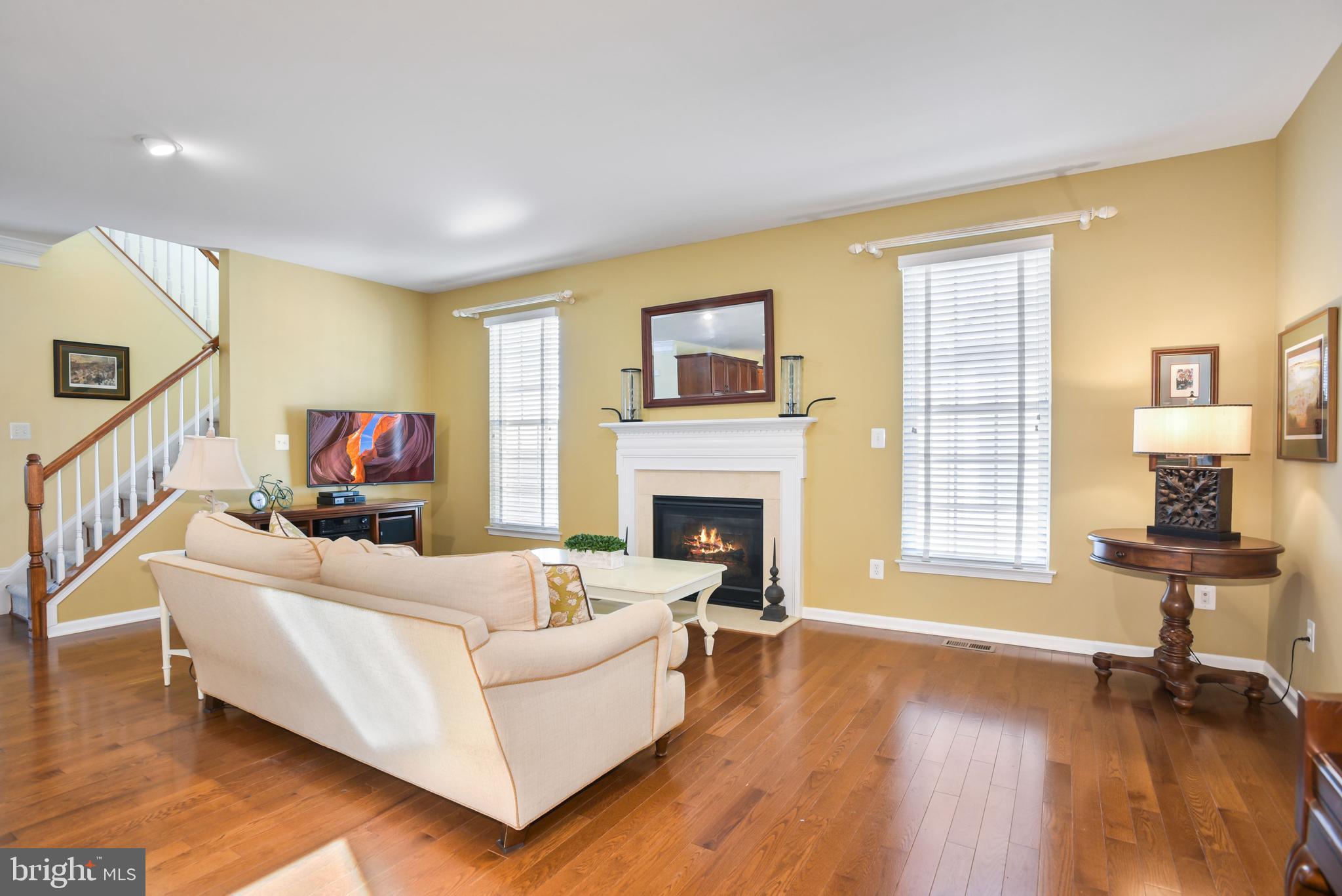 SOUTH RIDING - Residential