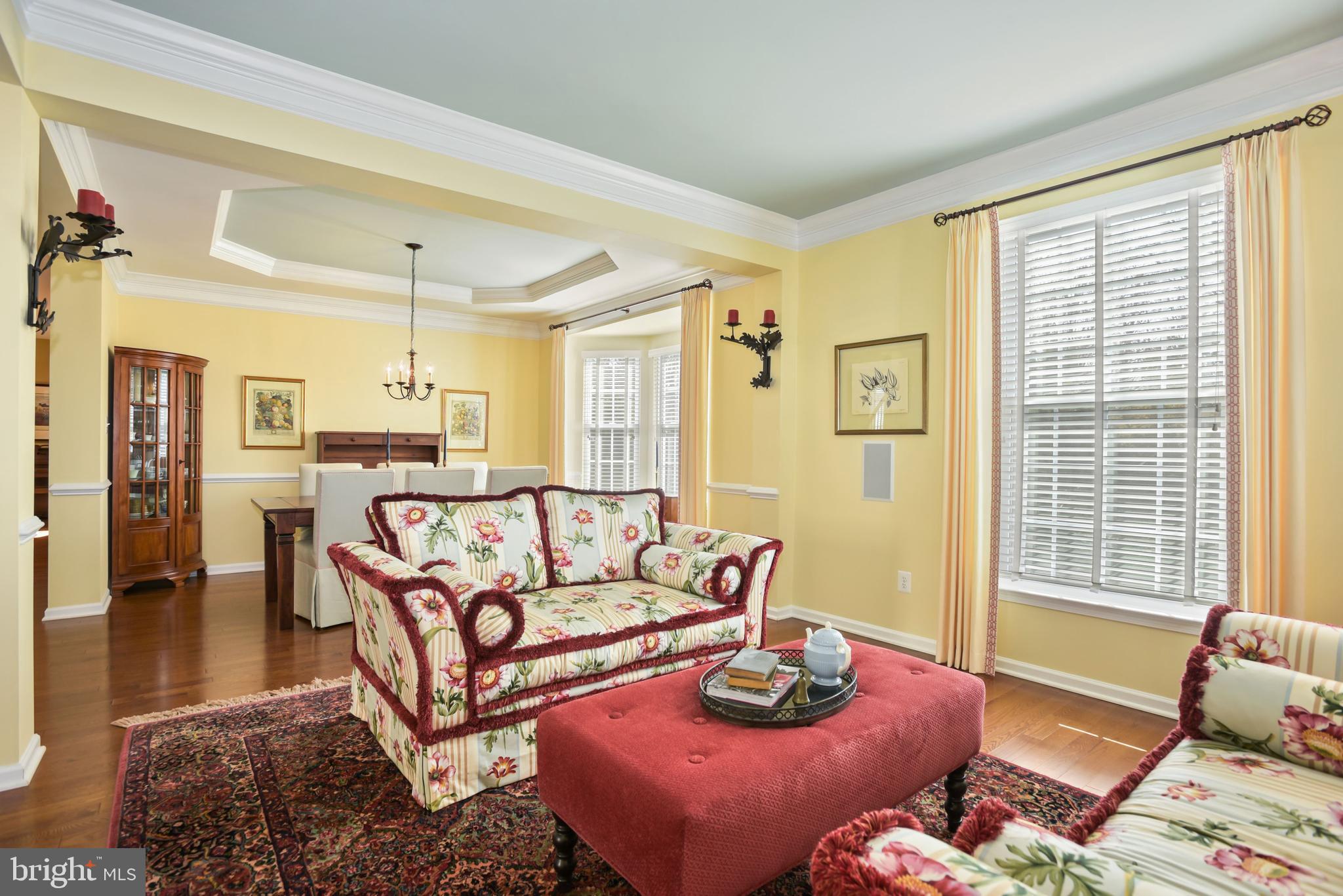 SOUTH RIDING - Residential