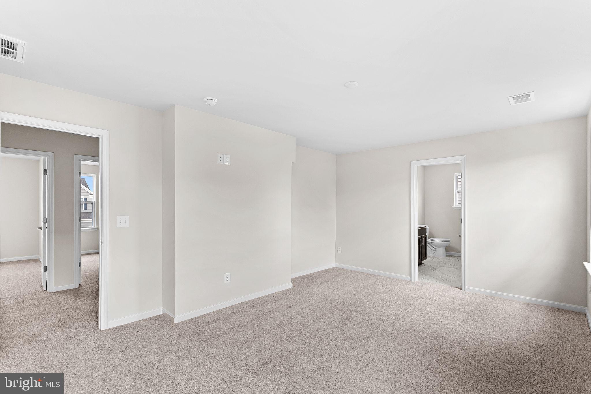 HUNTWELL WEST - Residential