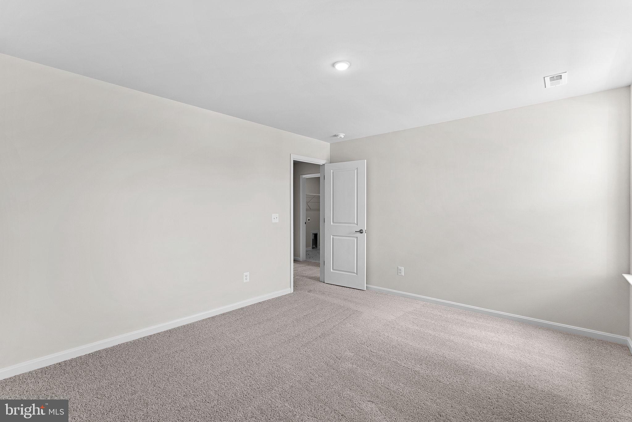 HUNTWELL WEST - Residential