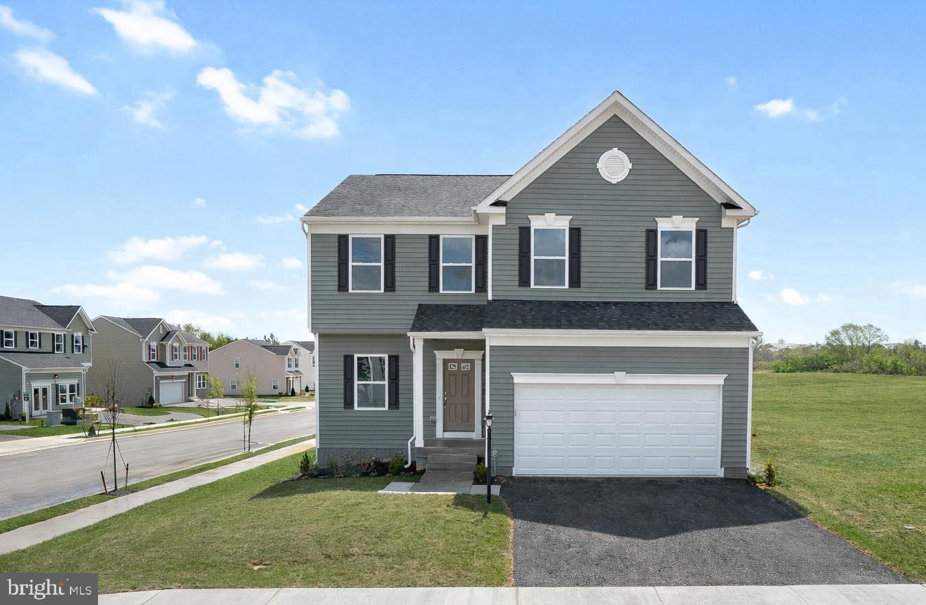 HUNTWELL WEST - Residential