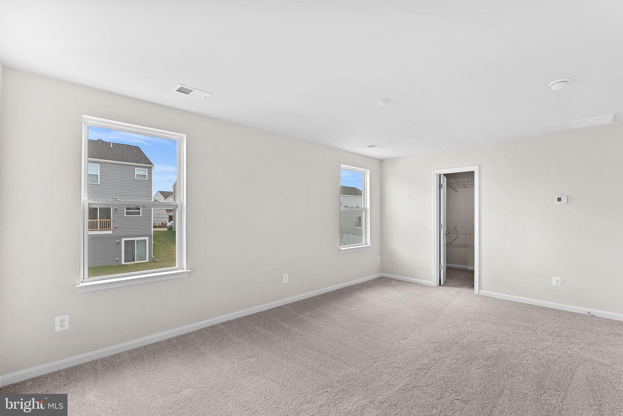 HUNTWELL WEST - Residential