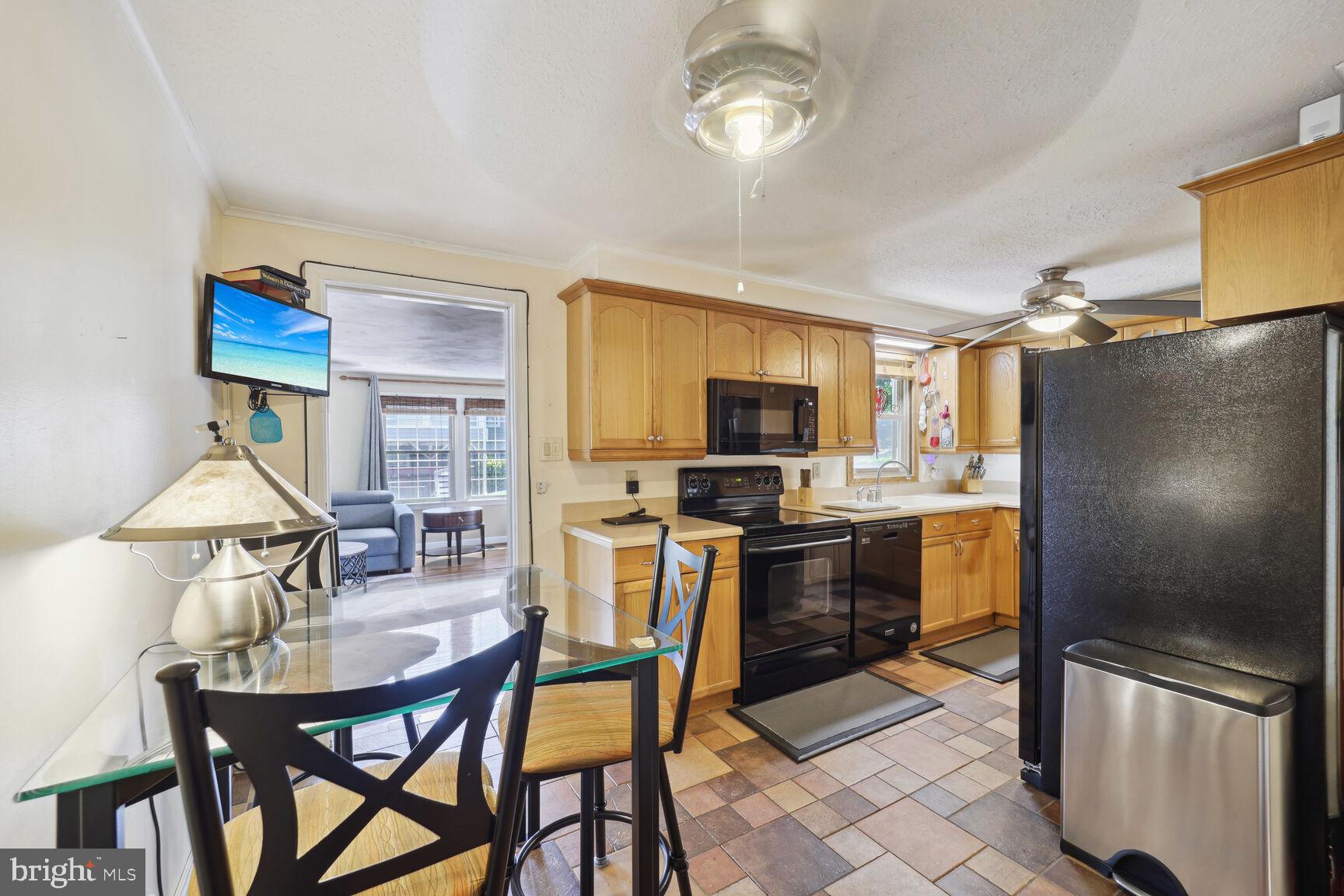 GLENARDEN HEIGHTS - Residential