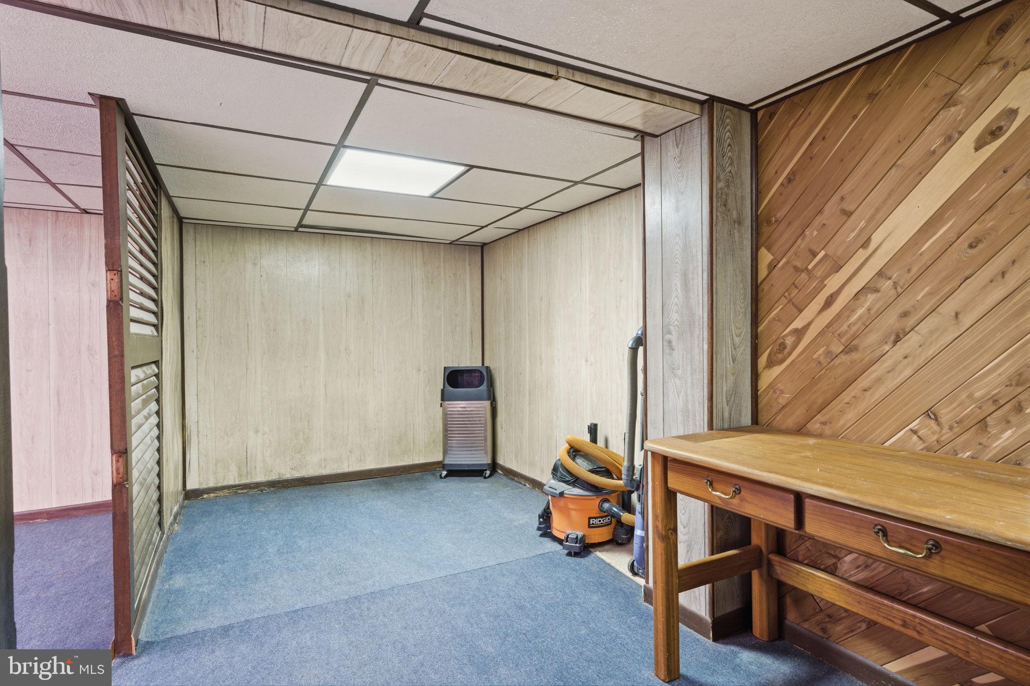 NESHAMINY VALLEY - Residential