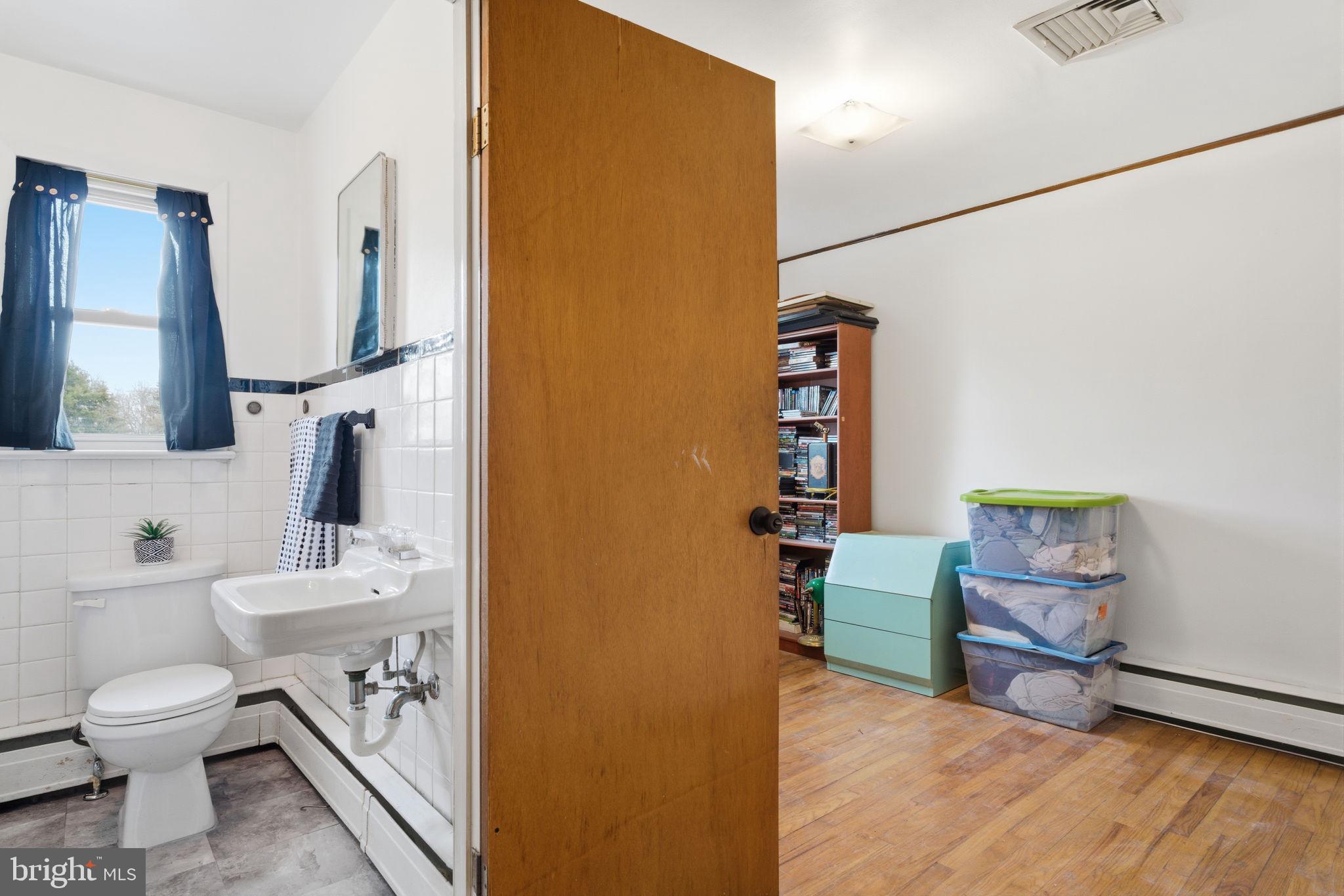 NESHAMINY VALLEY - Residential