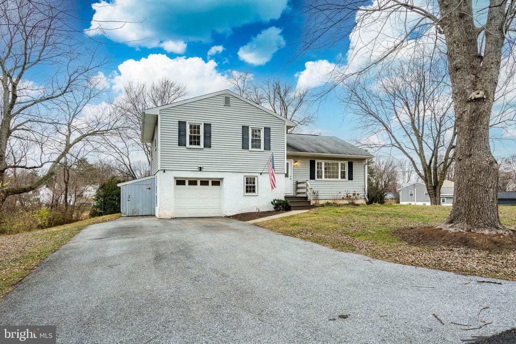 Photo of 1324 Oakwood Avenue, WEST CHESTER, PA 19380 (MLS # PACT2114520)