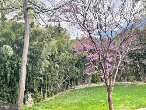 302 Blair Court NW, Vienna, VA MLS: VAFX2232694