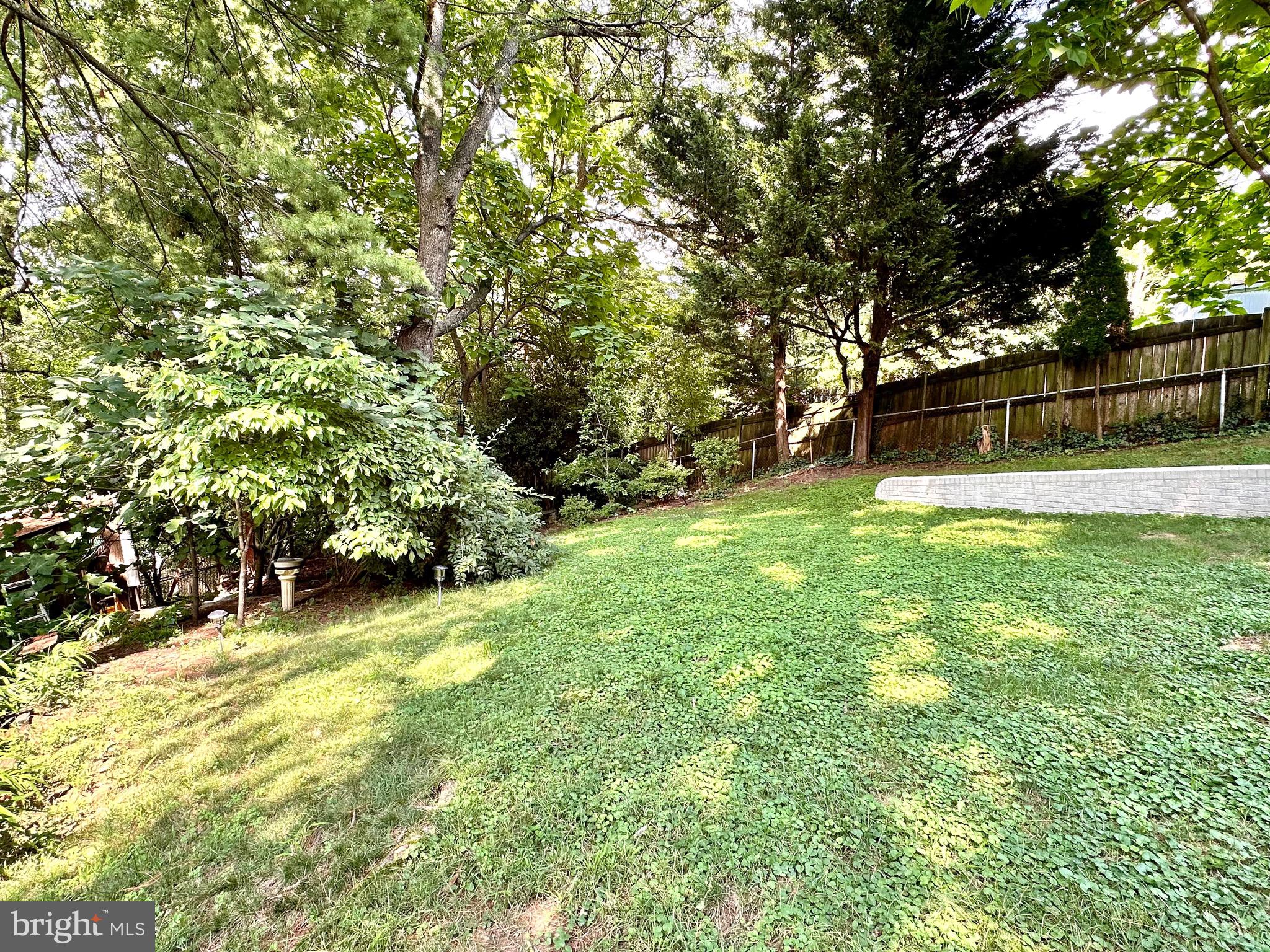 MAYWOOD - Residential