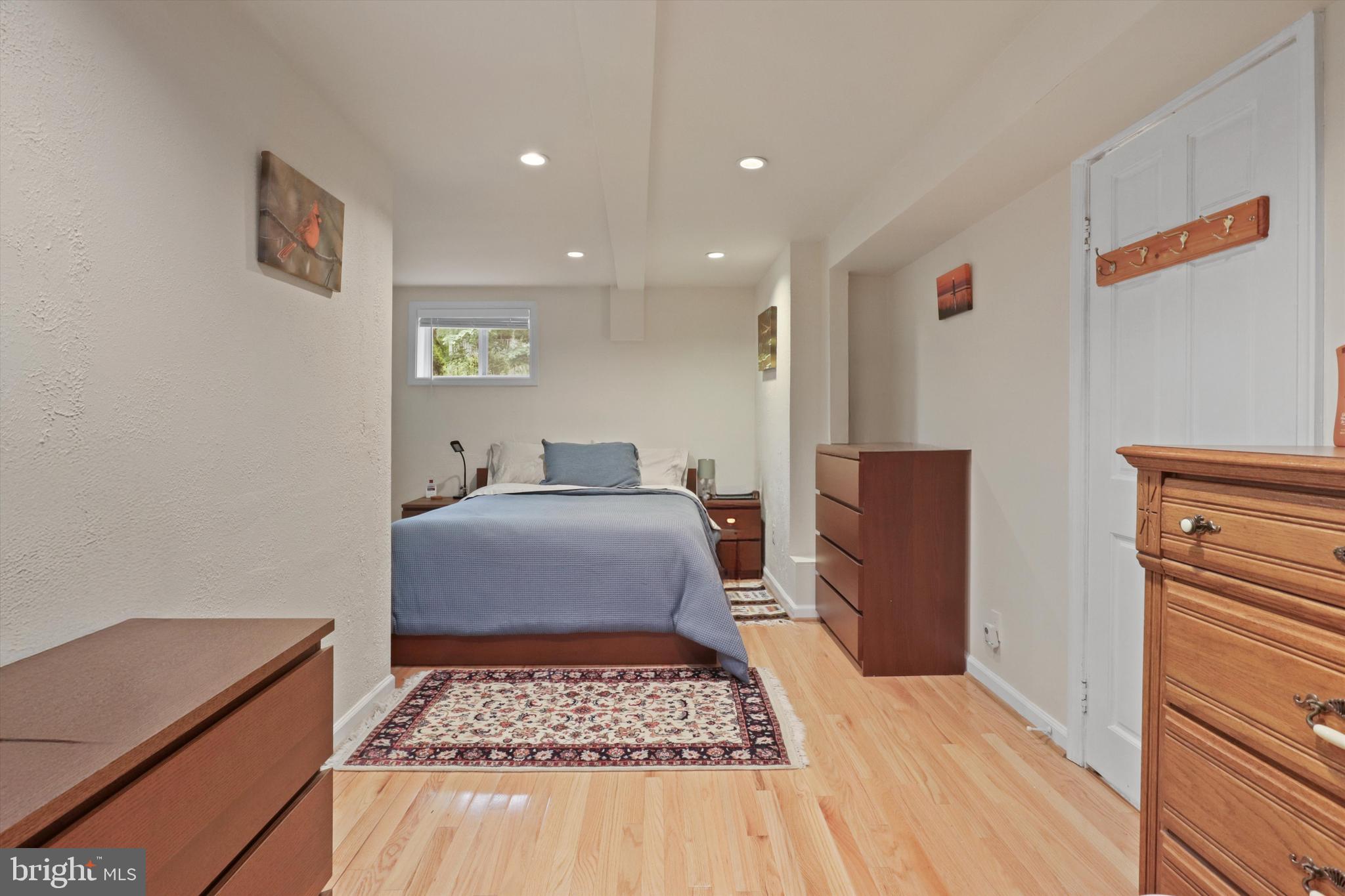 MAYWOOD - Residential