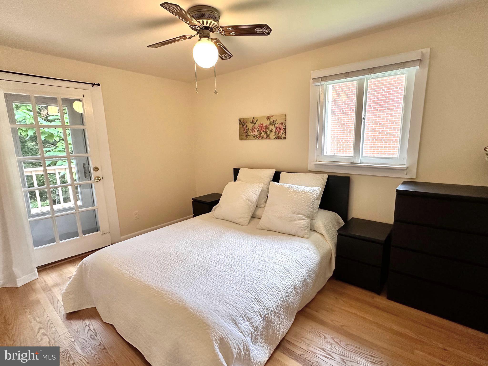 MAYWOOD - Residential