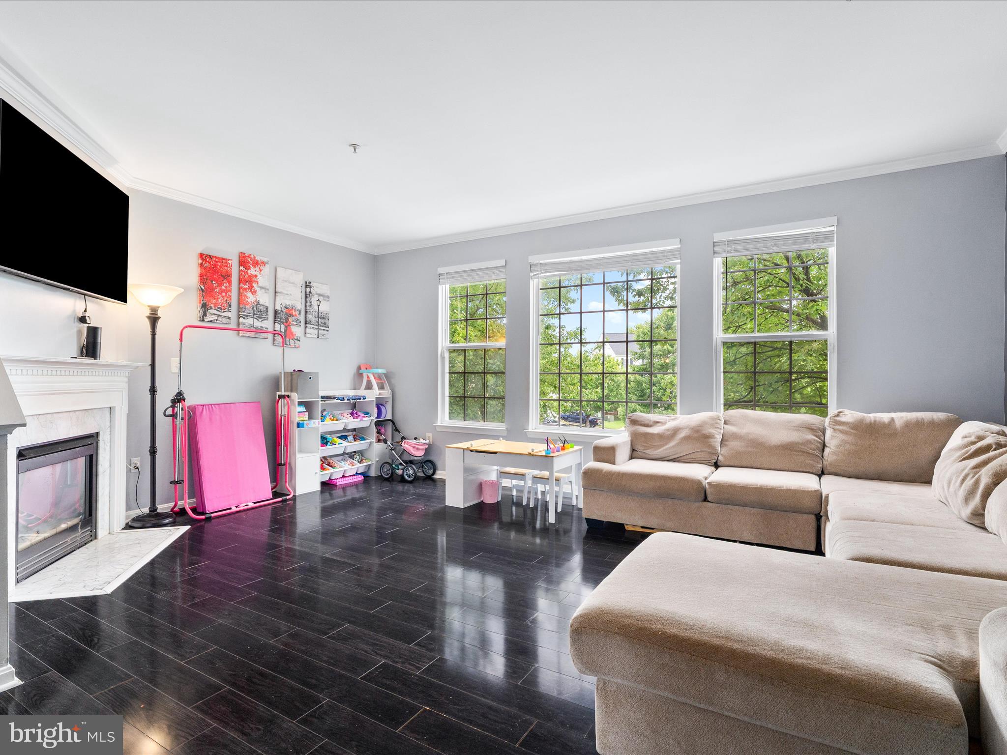 160 PENWICK CIRCLE