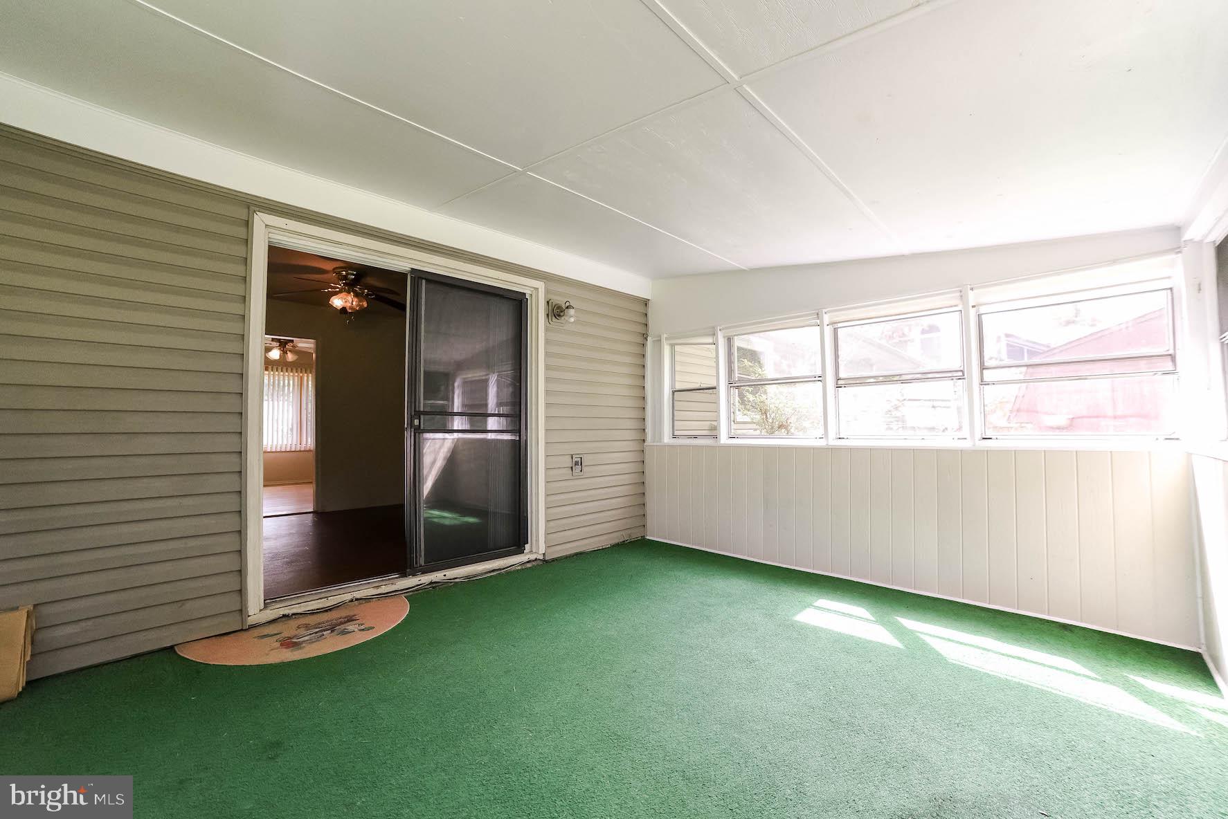 ST CHARLES - CARRINGTON - Residential