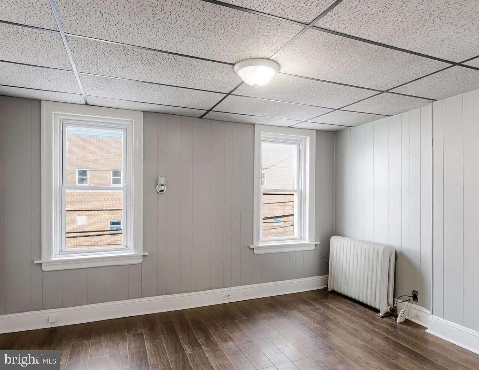 ARONIMINK ESTATES - Residential Lease