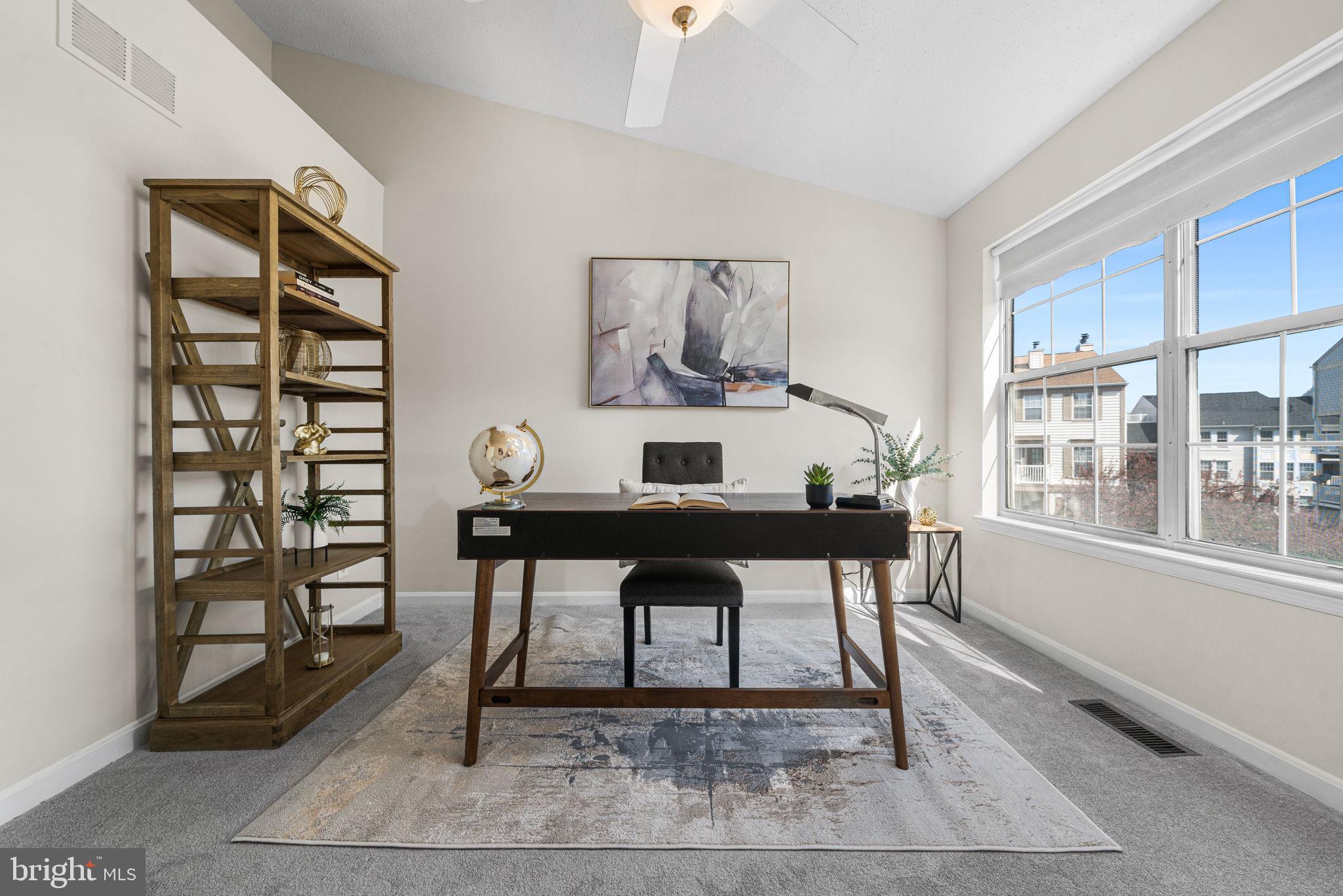 GUNSTON CORNER - Residential