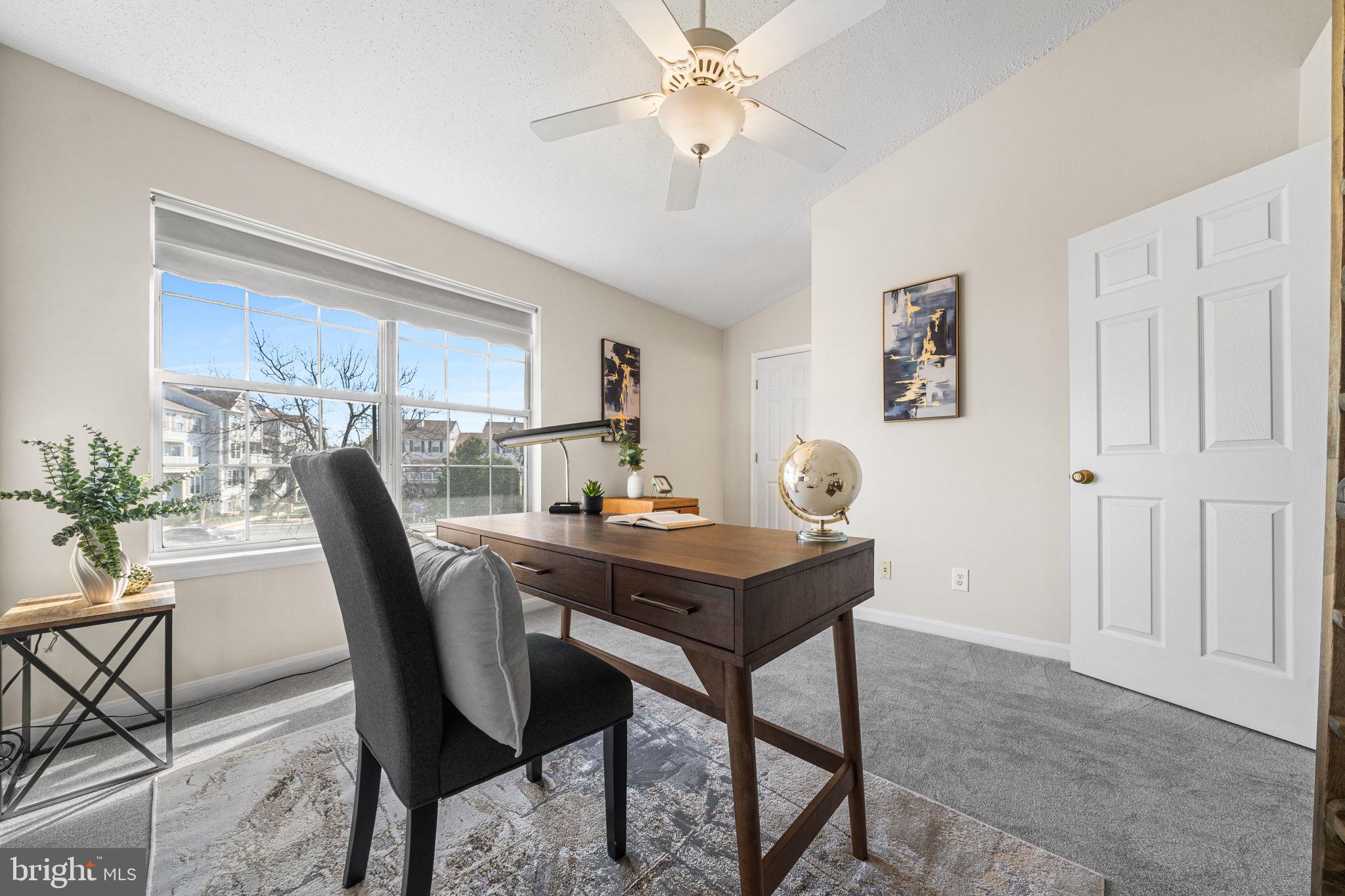 GUNSTON CORNER - Residential