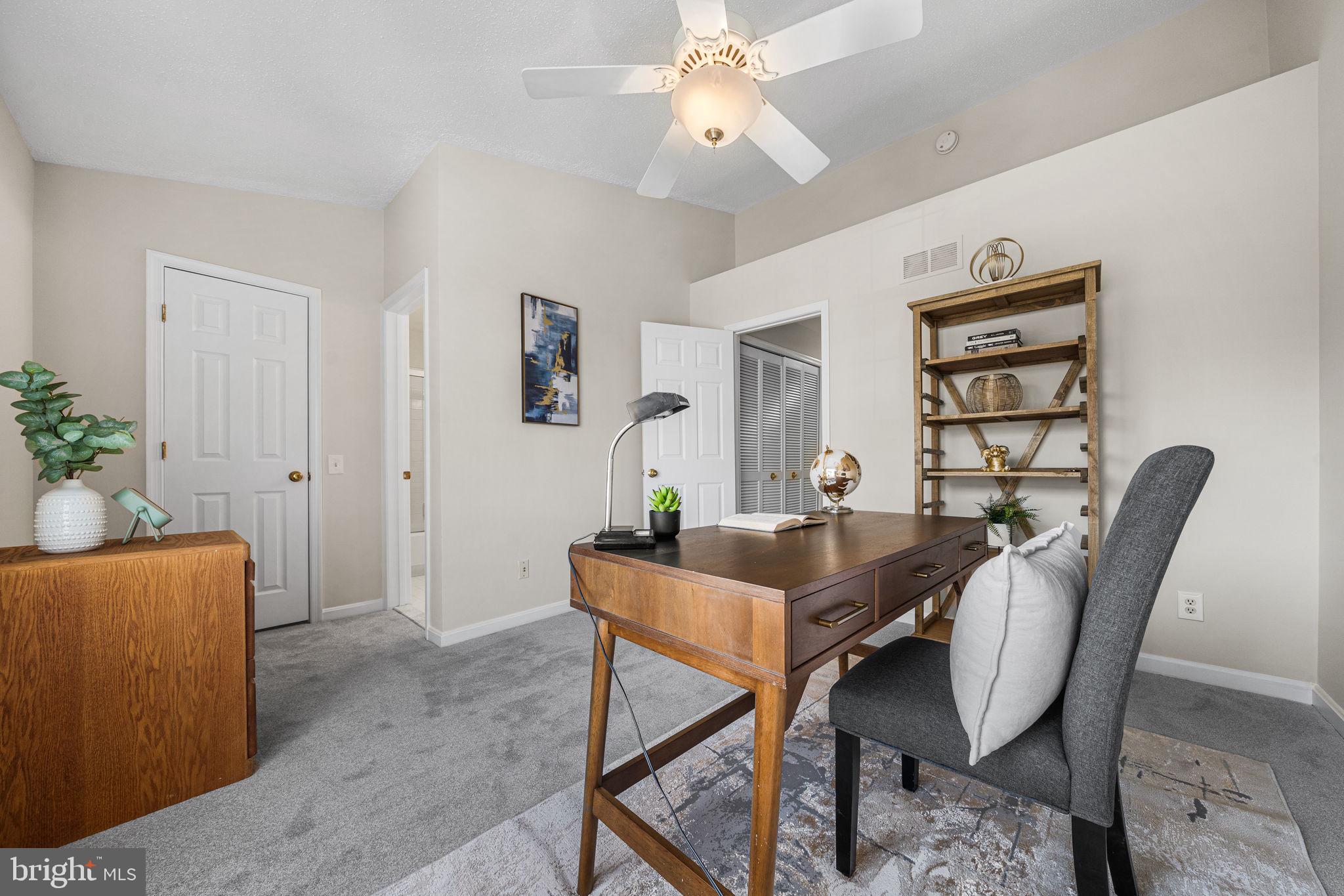 GUNSTON CORNER - Residential