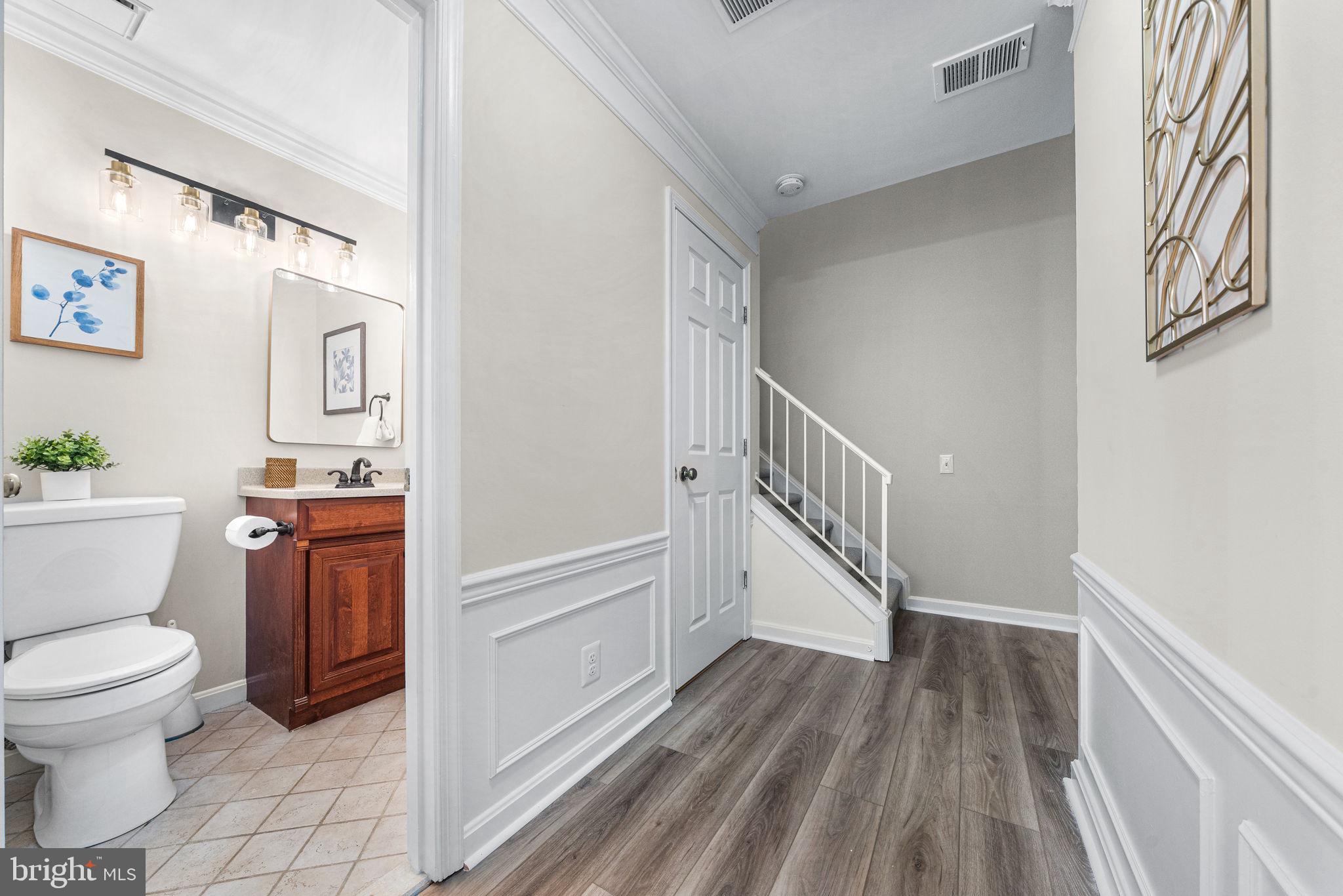 GUNSTON CORNER - Residential