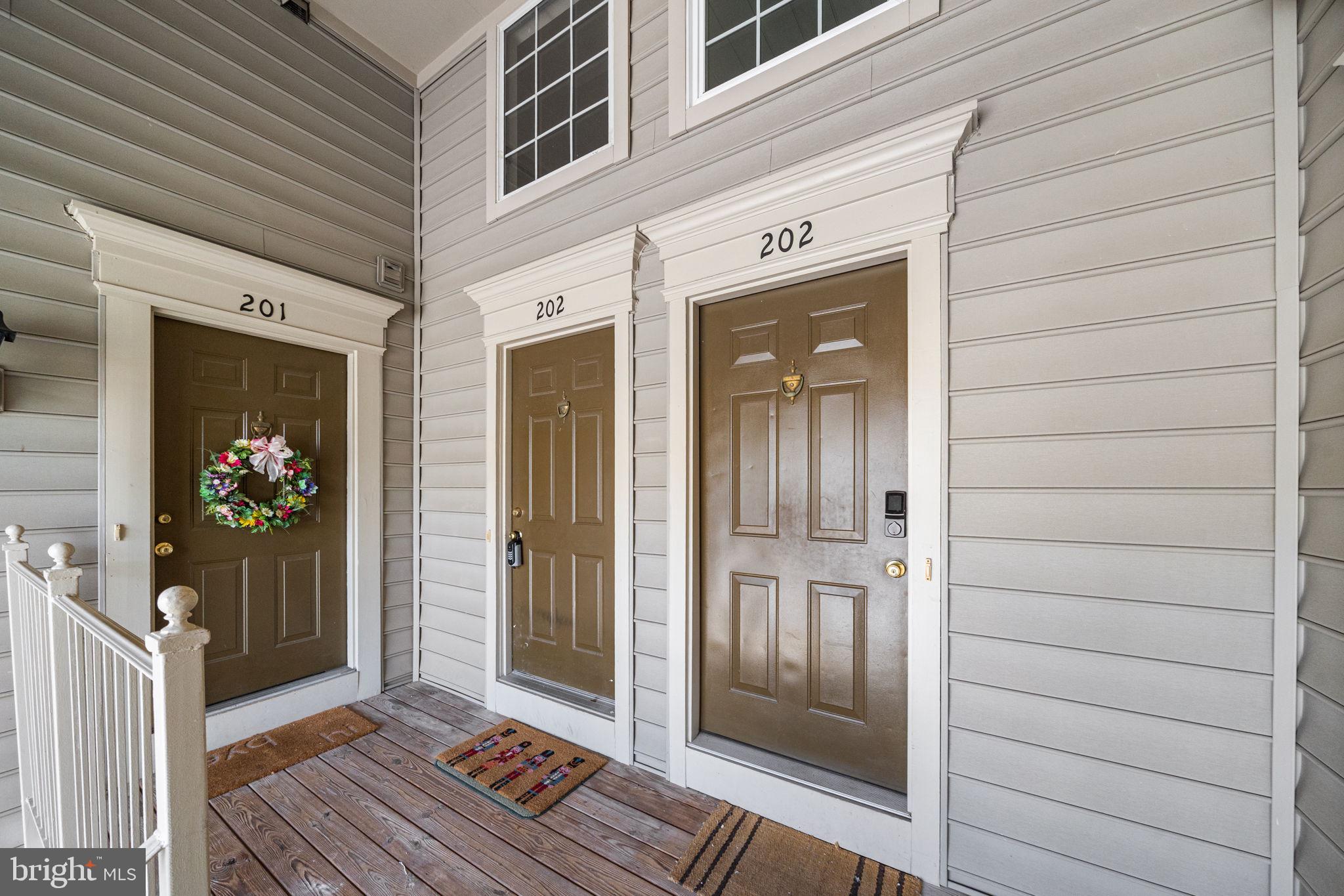 GUNSTON CORNER - Residential