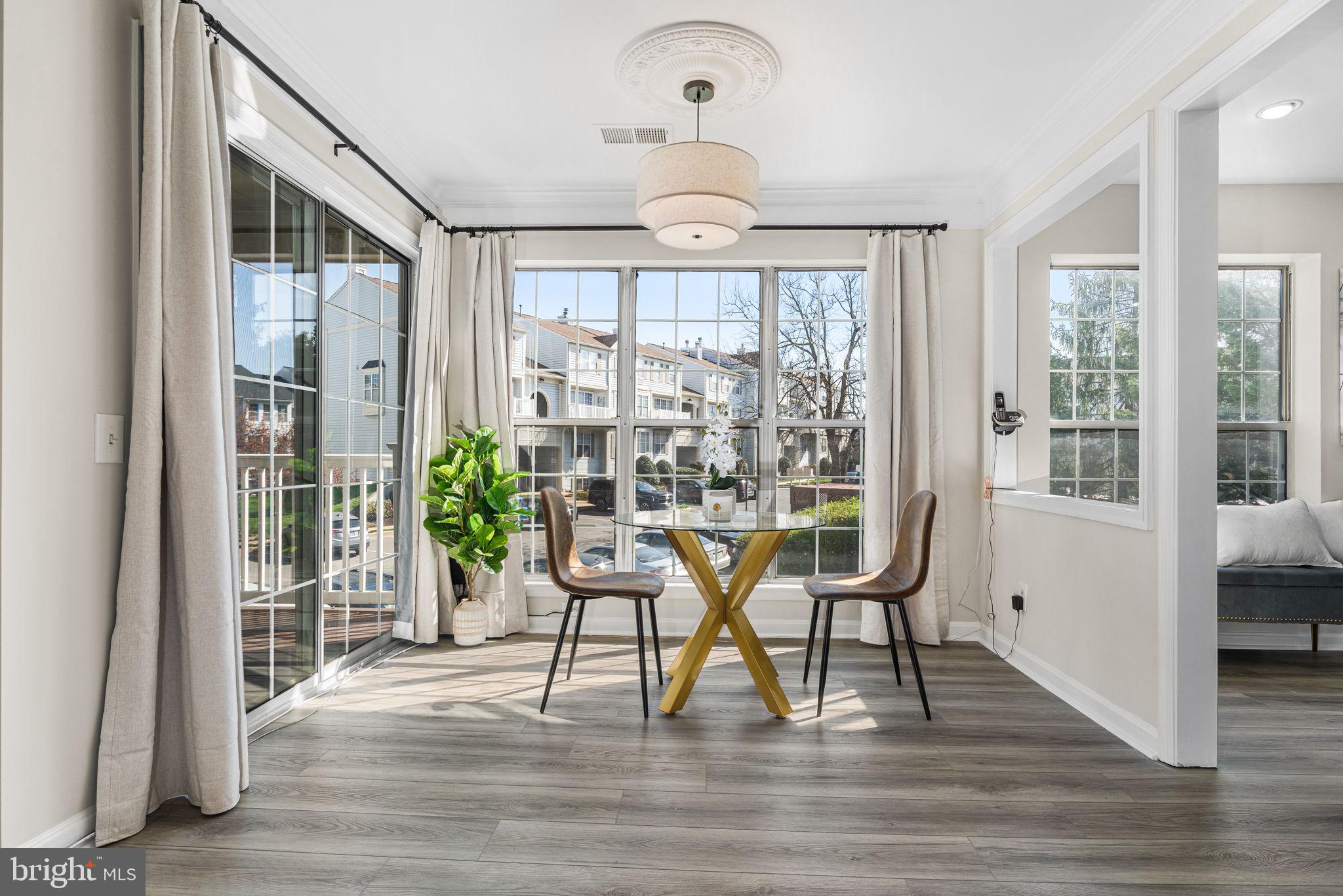 GUNSTON CORNER - Residential