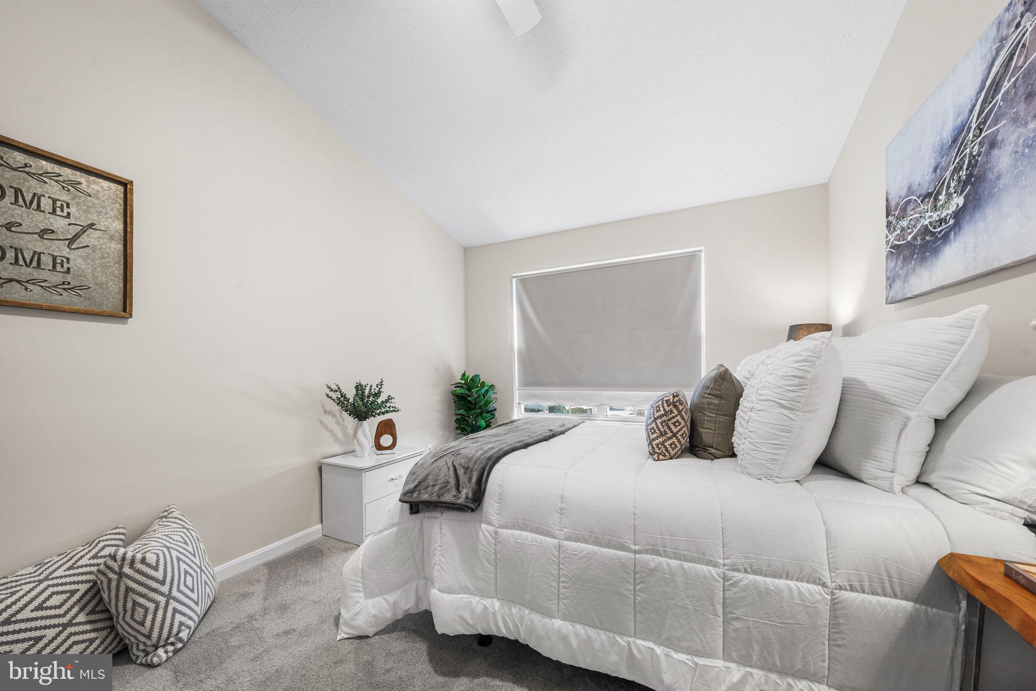 GUNSTON CORNER - Residential