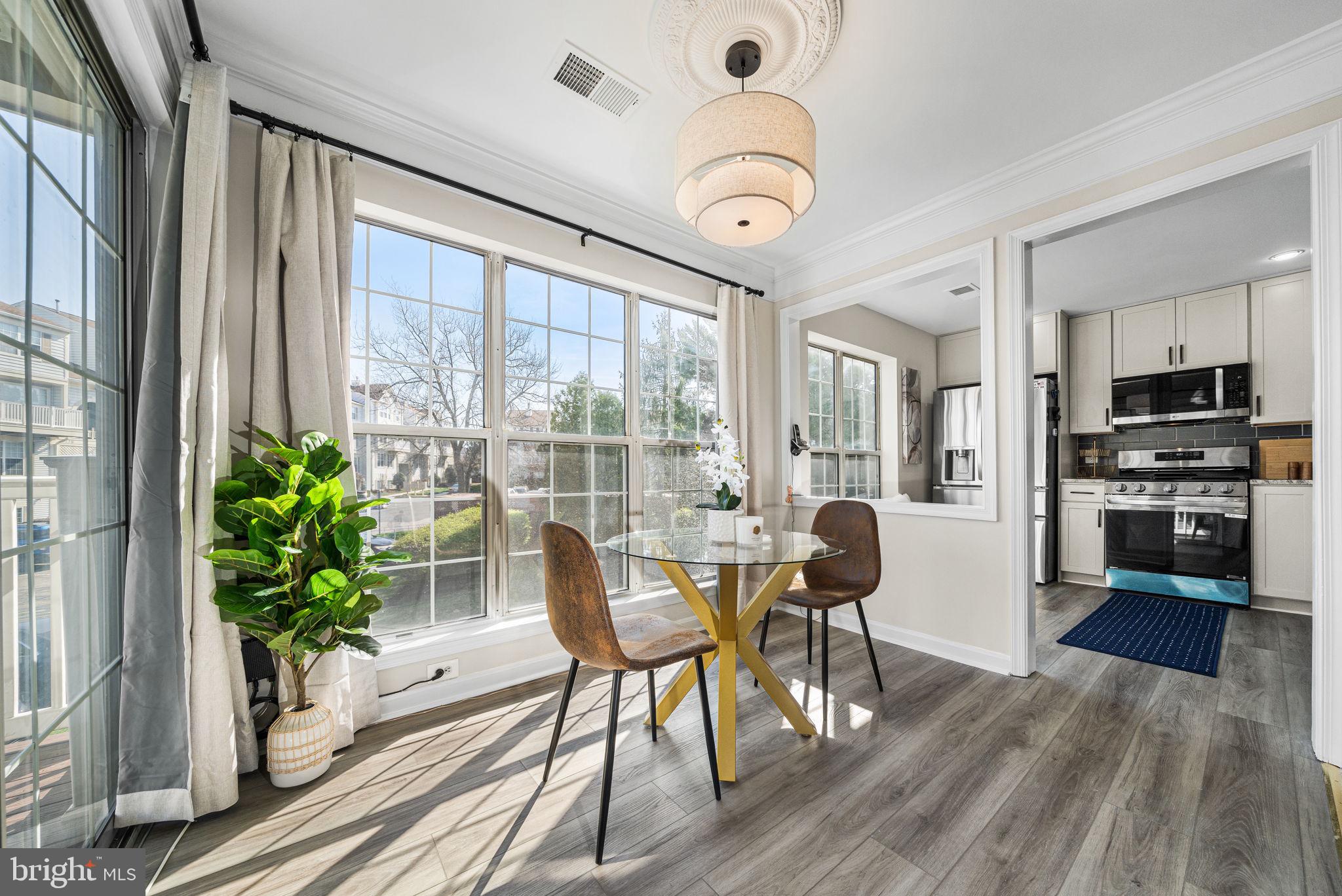 GUNSTON CORNER - Residential