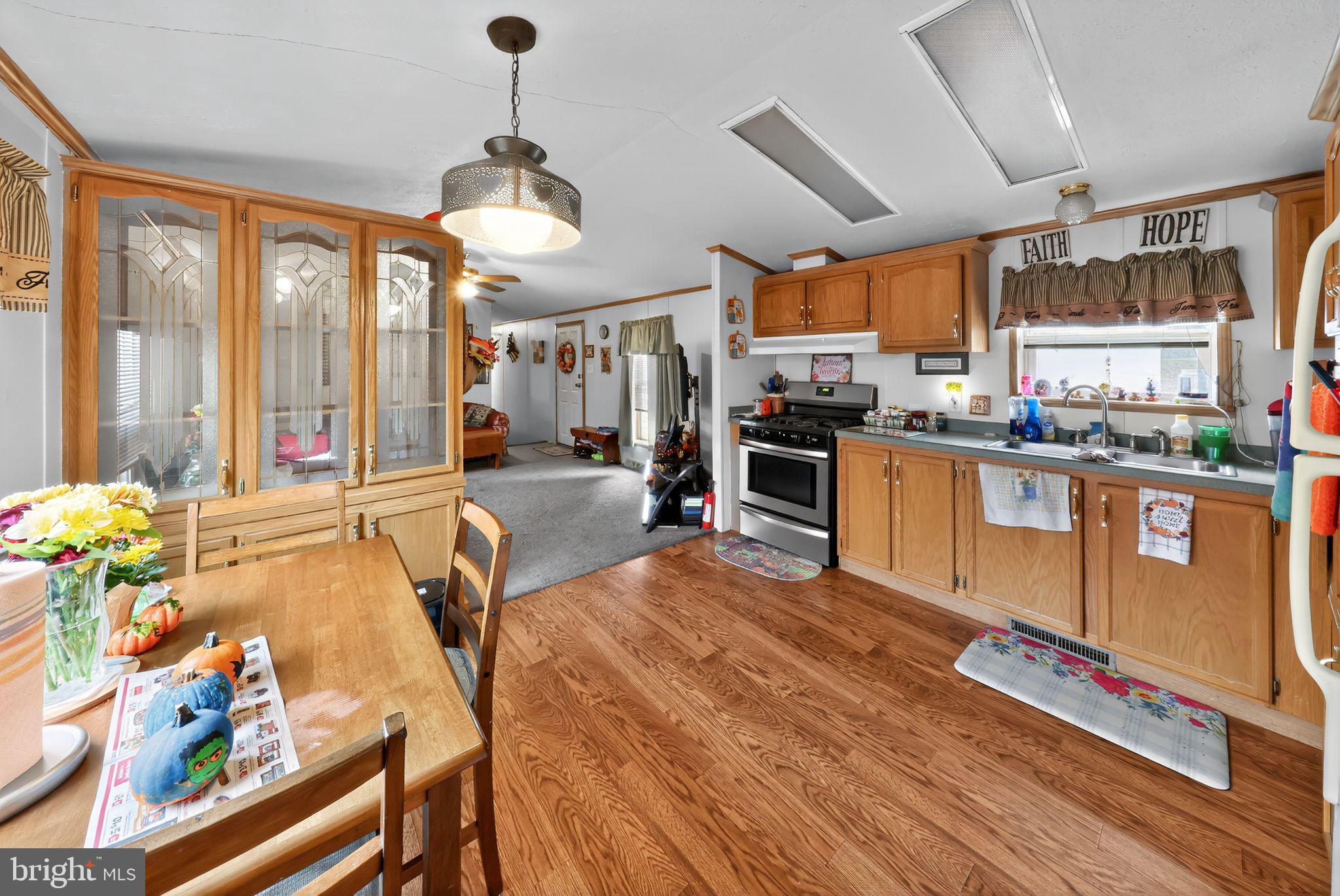 HIDDEN VALLEY ESTATES - Residential