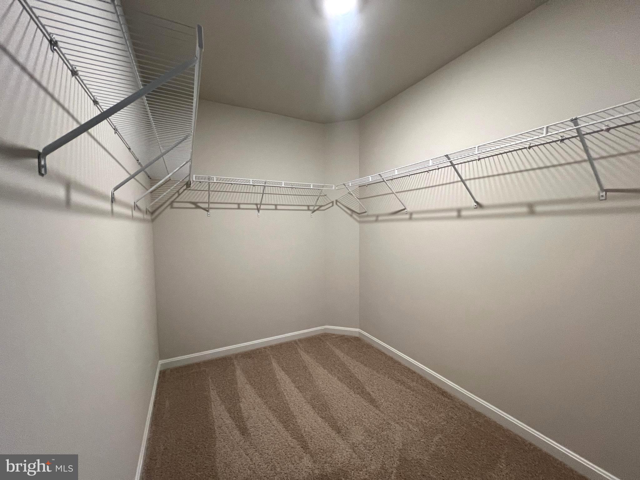 VALLEY VIEW - Residential Lease