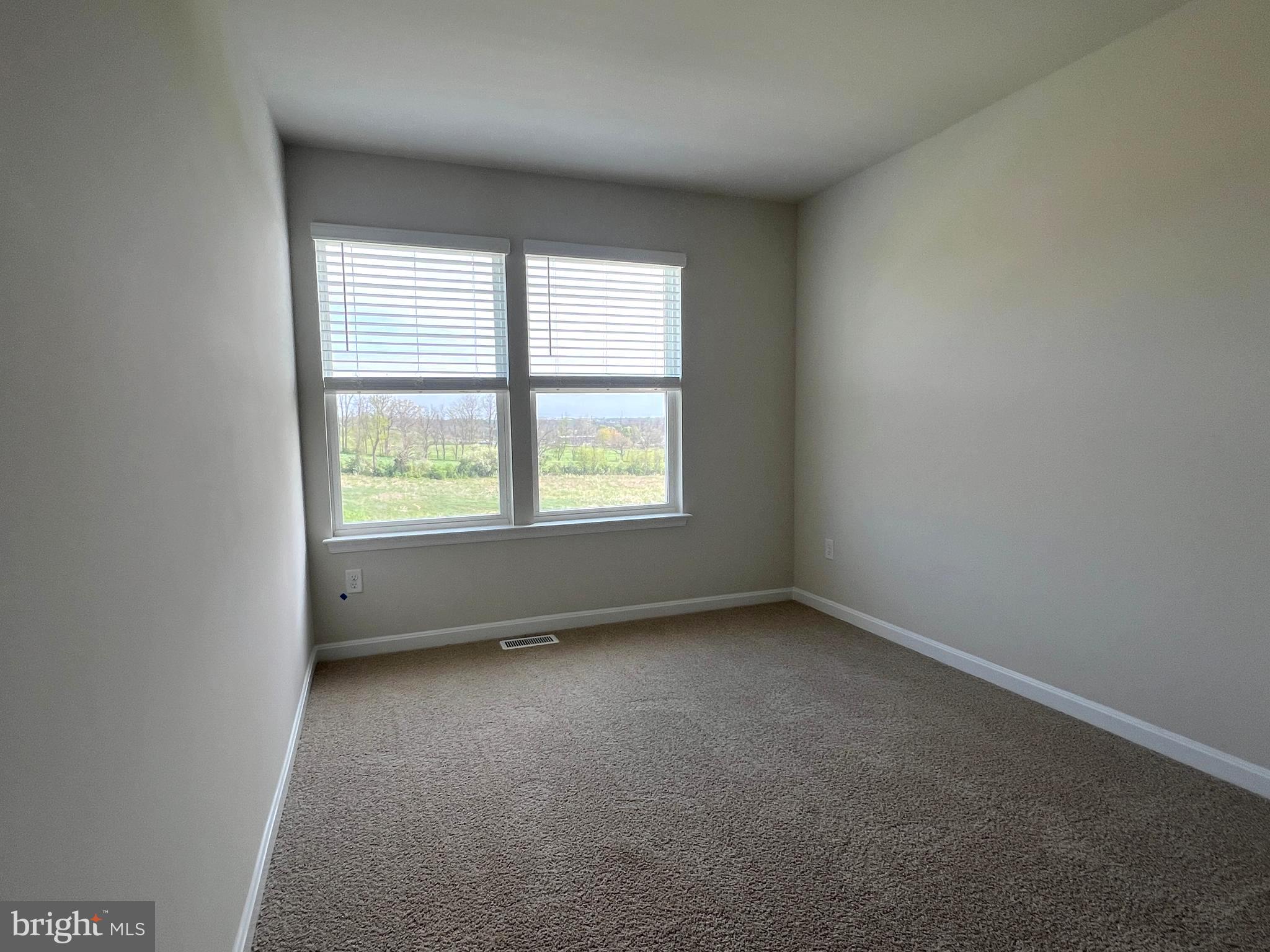 VALLEY VIEW - Residential Lease