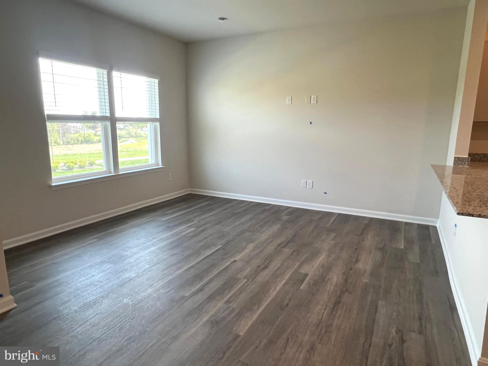 VALLEY VIEW - Residential Lease