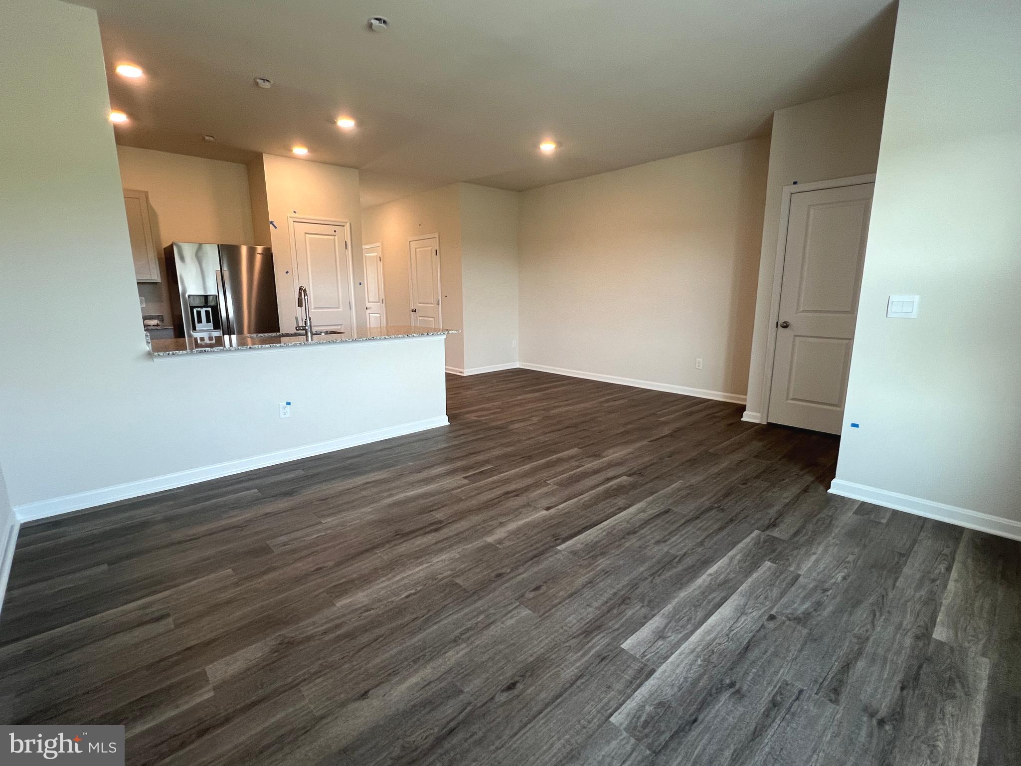 VALLEY VIEW - Residential Lease