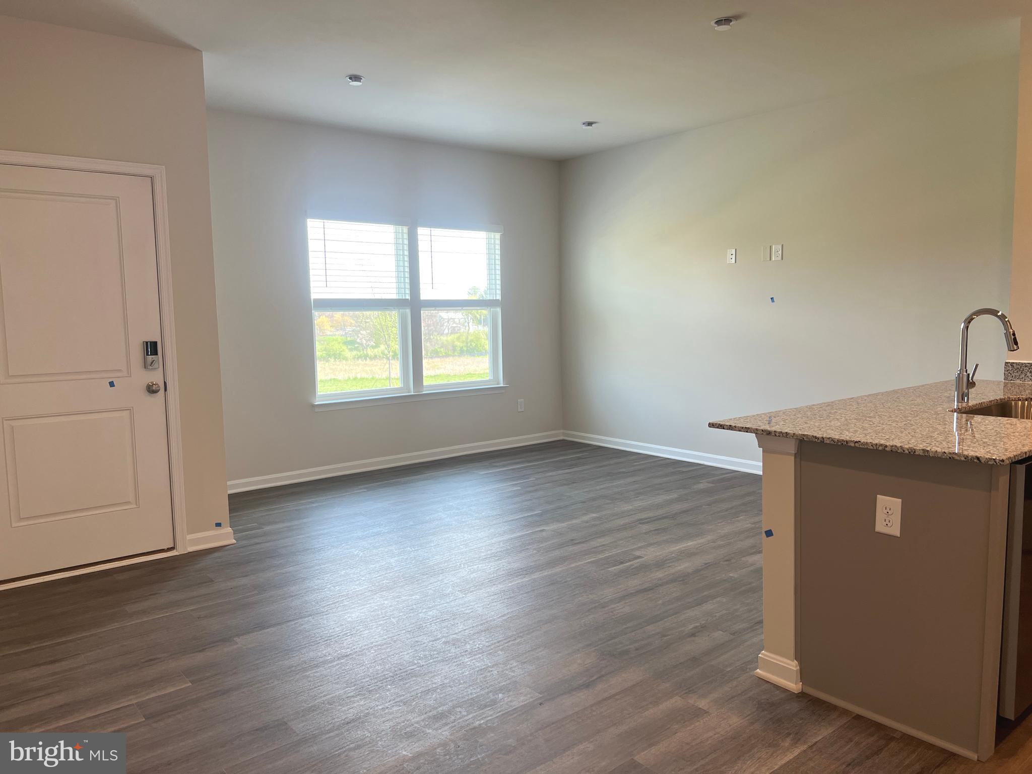 VALLEY VIEW - Residential Lease