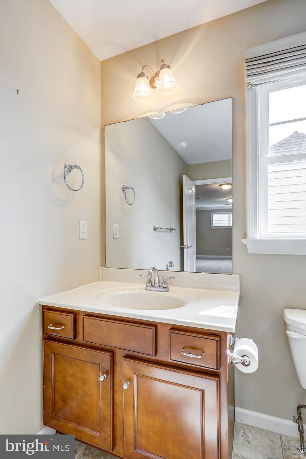 HOME TOWNE SQUARE - Residential