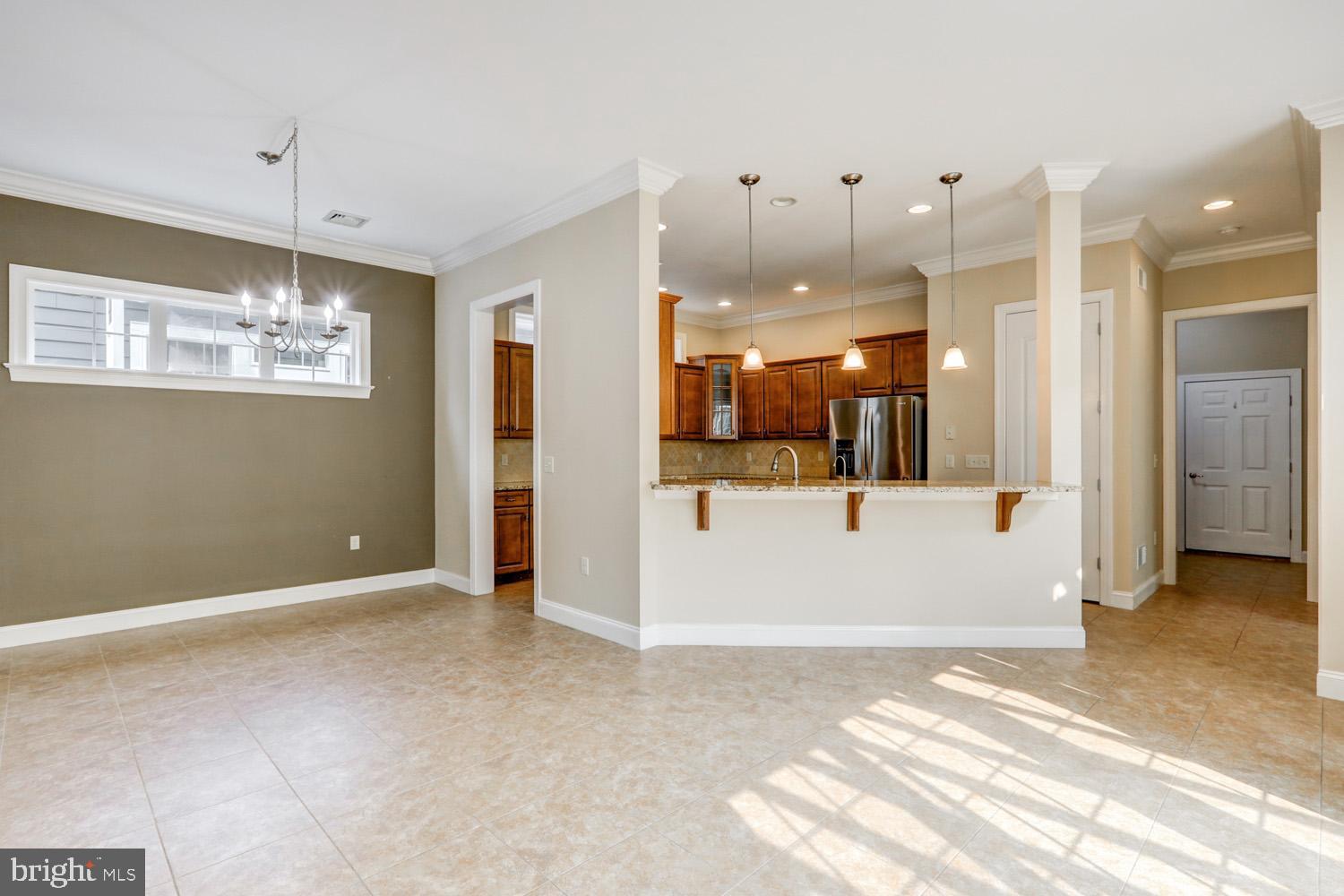 HOME TOWNE SQUARE - Residential