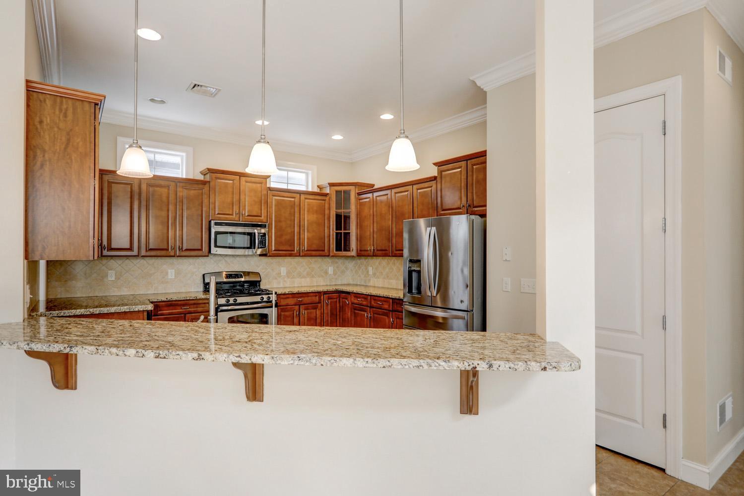 HOME TOWNE SQUARE - Residential