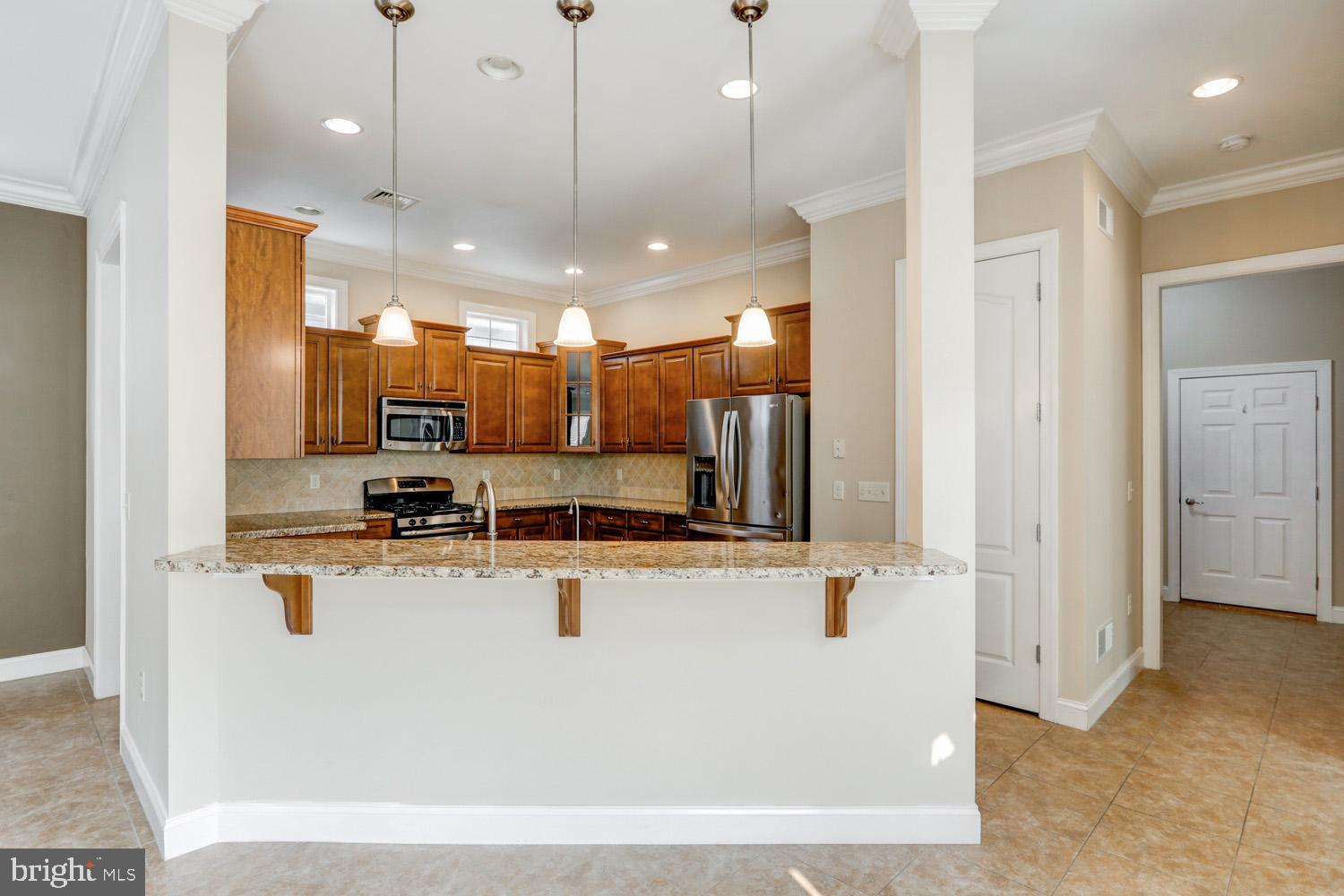 HOME TOWNE SQUARE - Residential