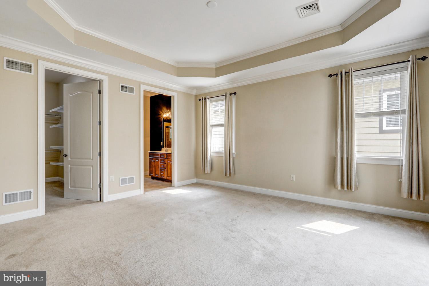 HOME TOWNE SQUARE - Residential