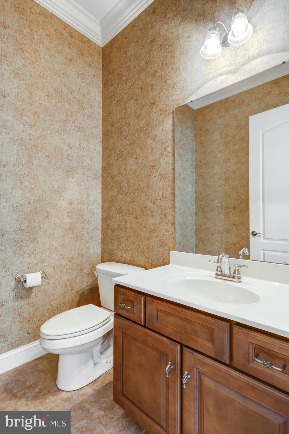 HOME TOWNE SQUARE - Residential
