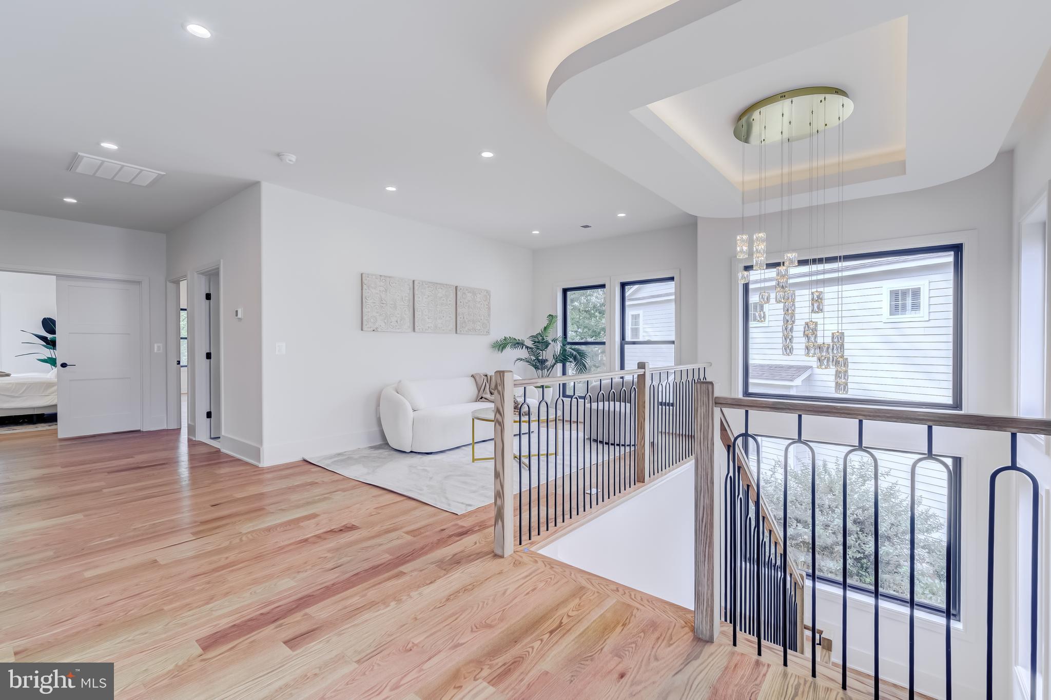 VIENNA WOODS - Residential