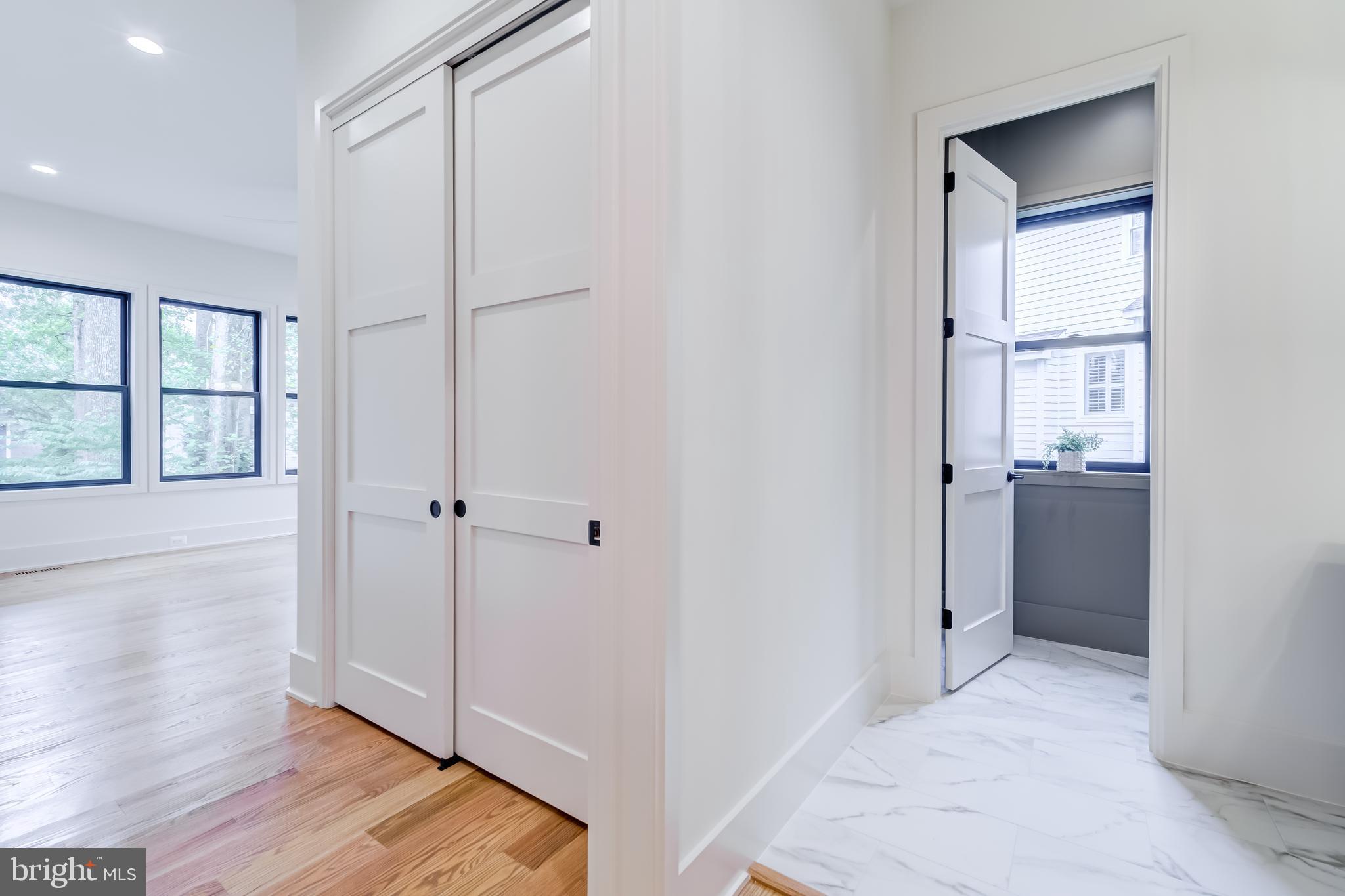 VIENNA WOODS - Residential