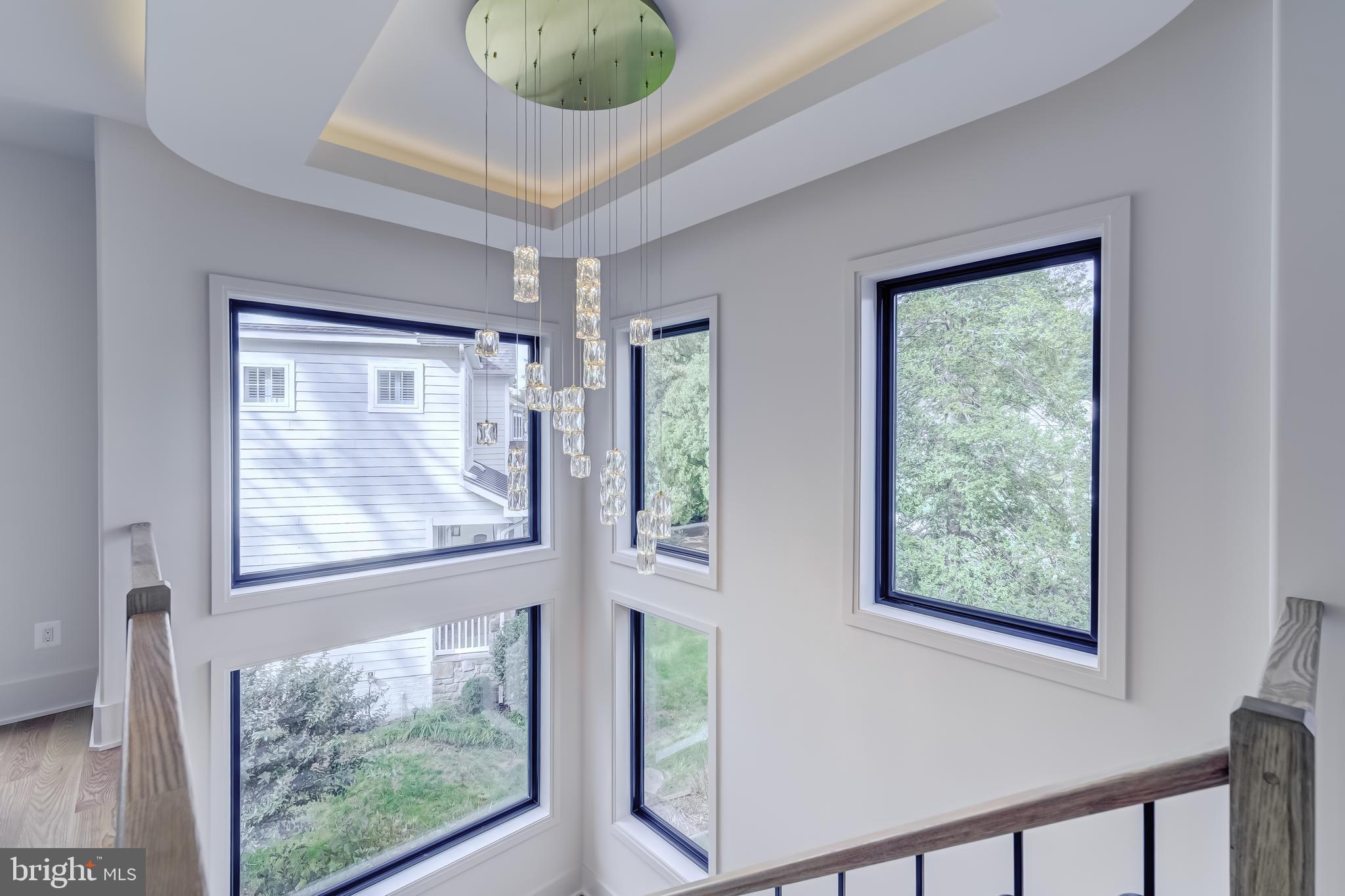 VIENNA WOODS - Residential